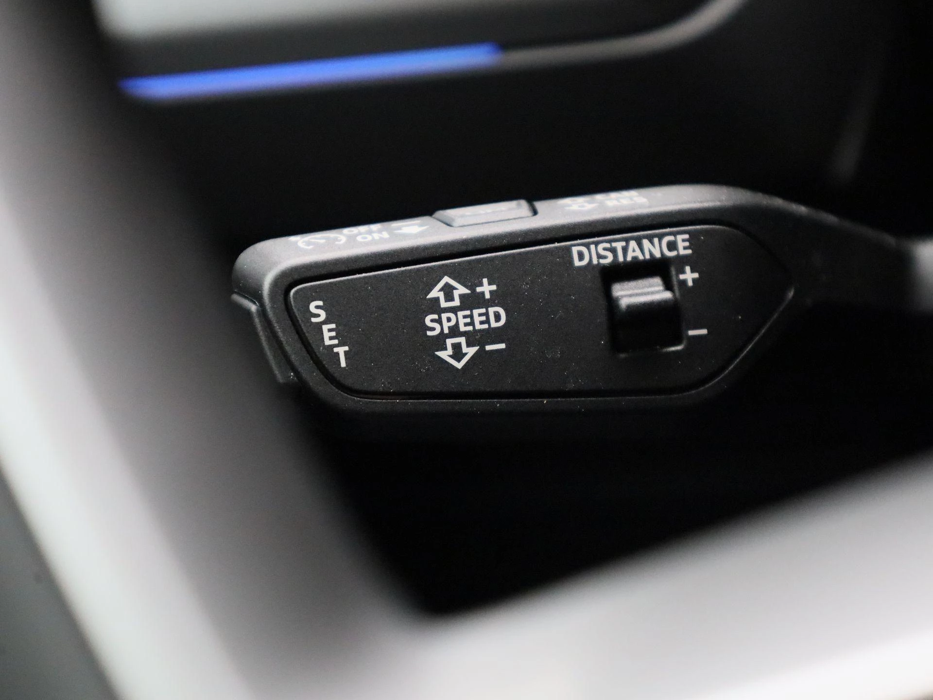Audi-Q4 e-tron-image-21