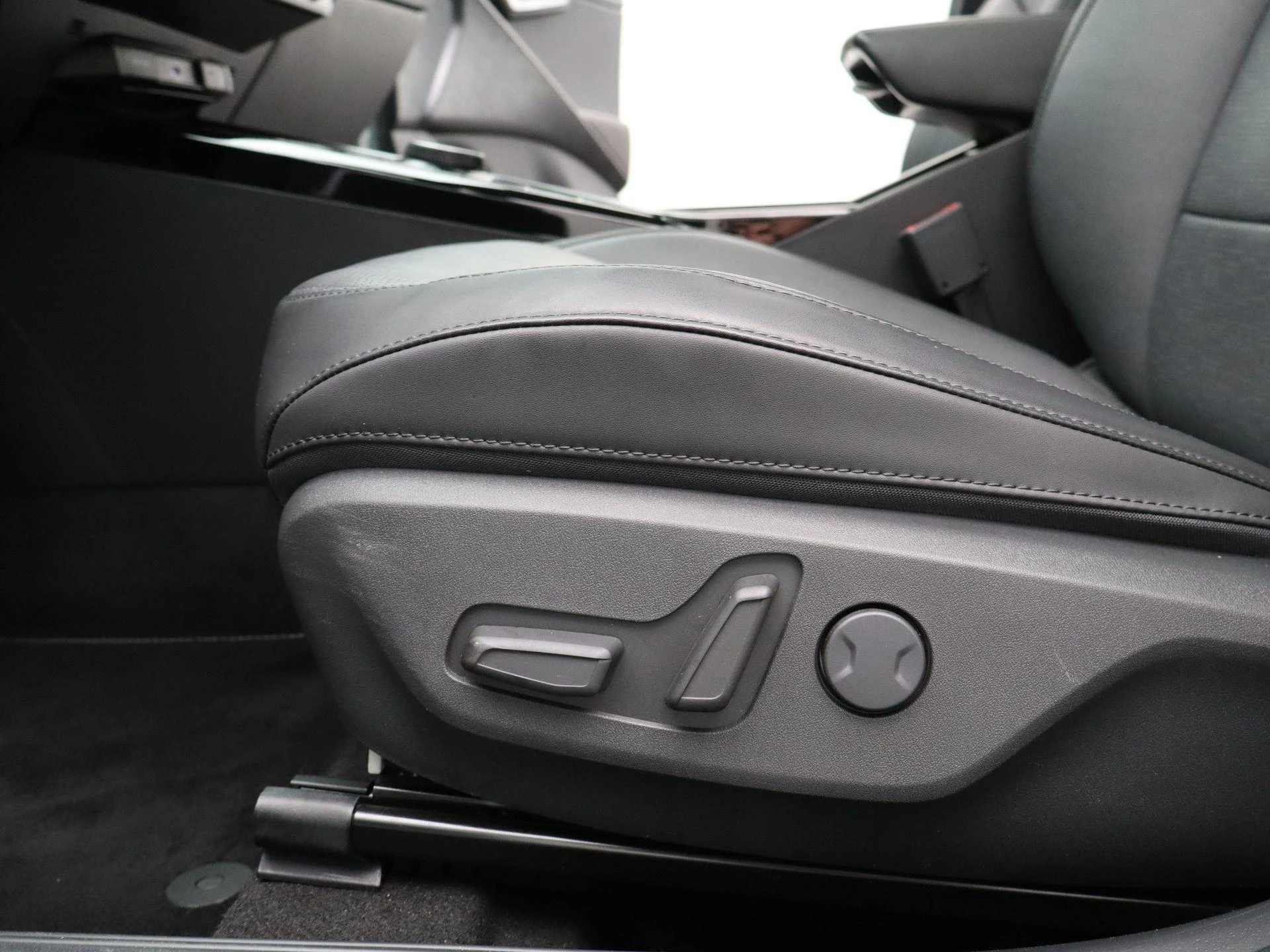Kia-Niro-image-27