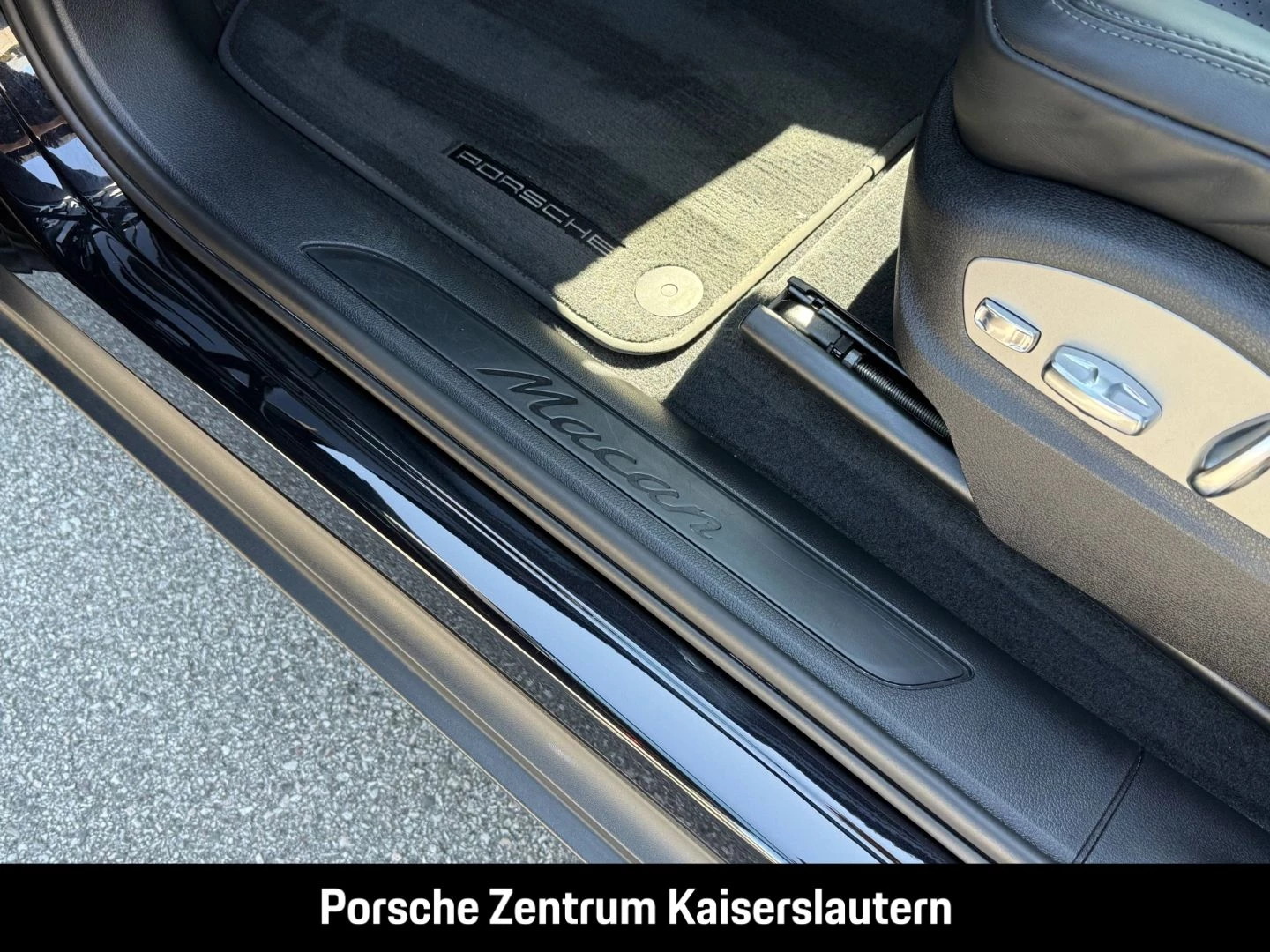 Porsche Macan Sportabgasanlage BOSE Luftfederung 20-Zoll -