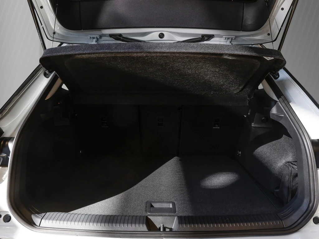 Volkswagen-T-Roc-image-5