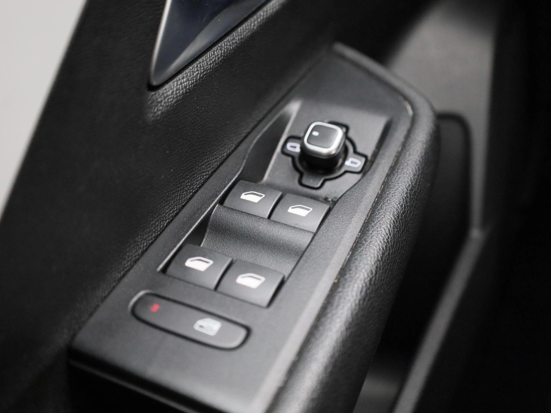 Opel-Astra-image-31