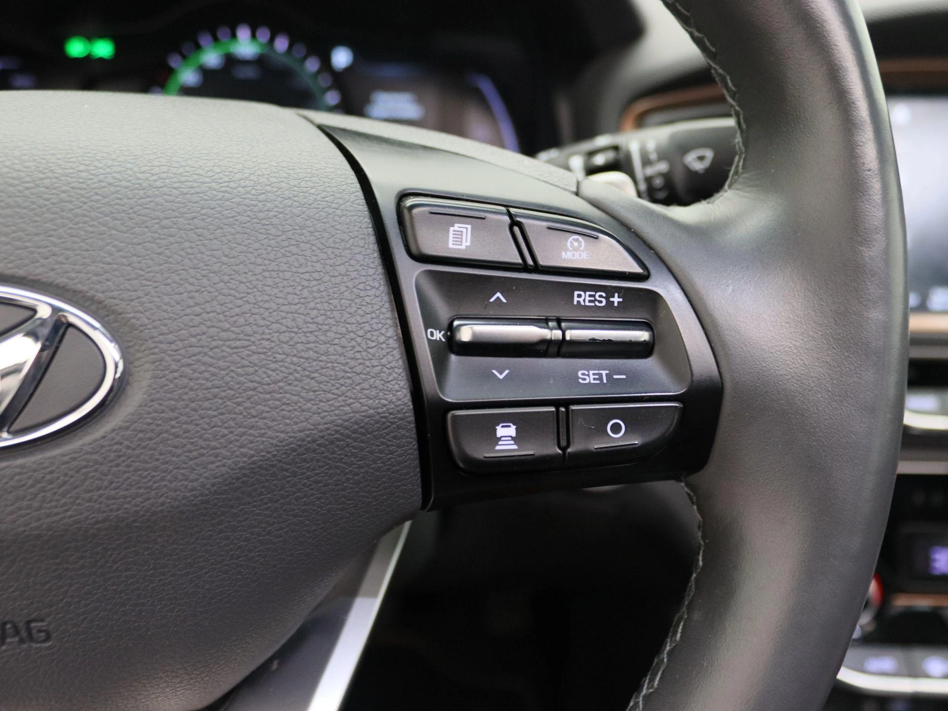 Hyundai-IONIQ-image-21