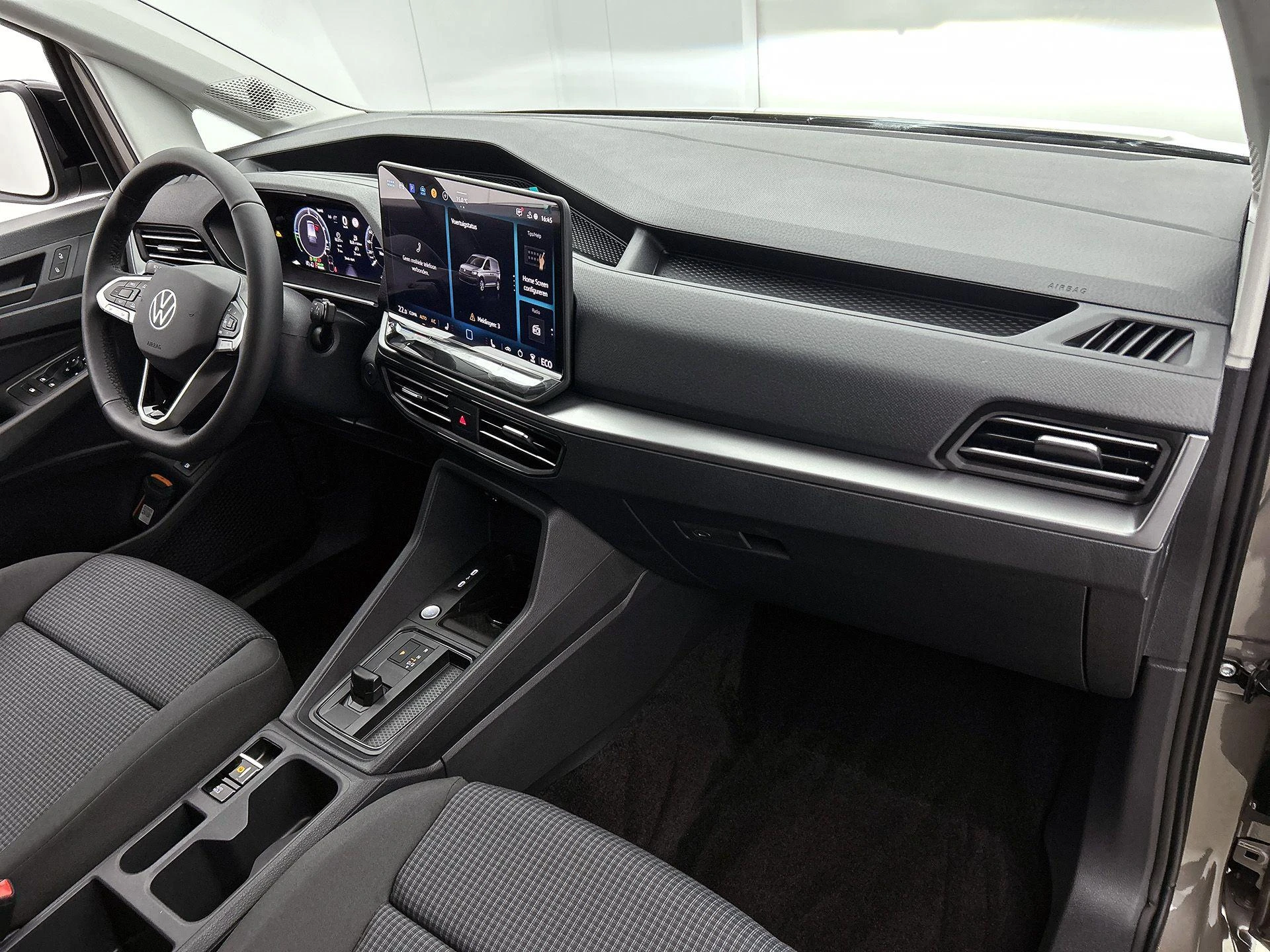Volkswagen-Caddy-image-24