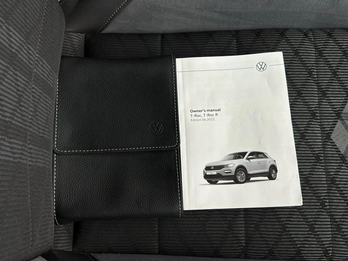 Volkswagen-T-Roc-image-15