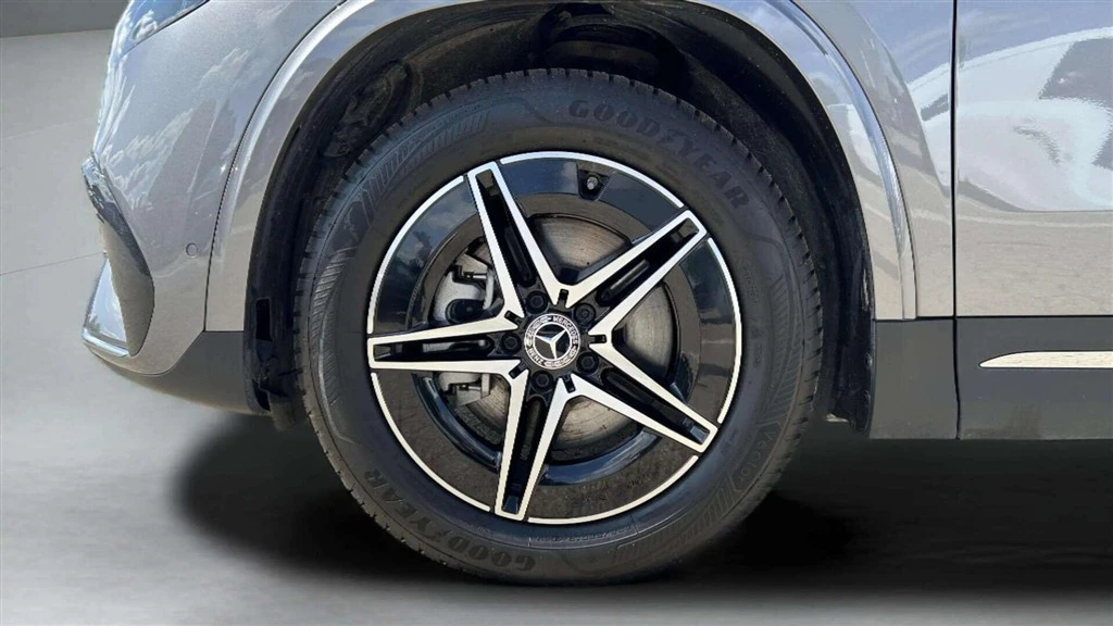 Mercedes-Benz-EQA-image-8