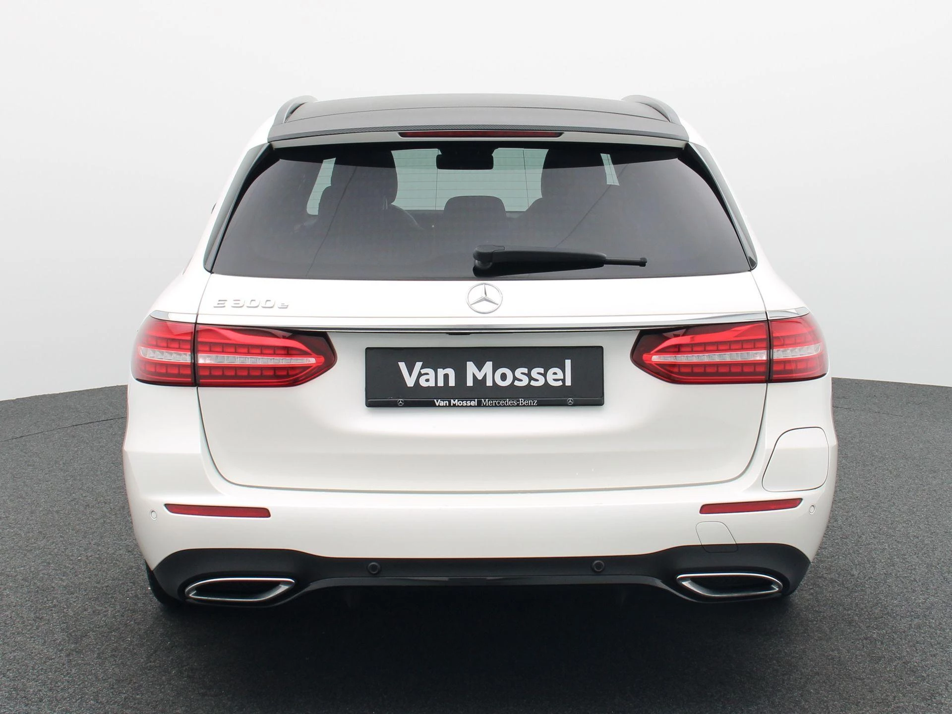 Mercedes-Benz Classe E 300 e Estate AMG LINE + LEDER + PANO DAK + BURMESTER + SURROUND VIEW +
