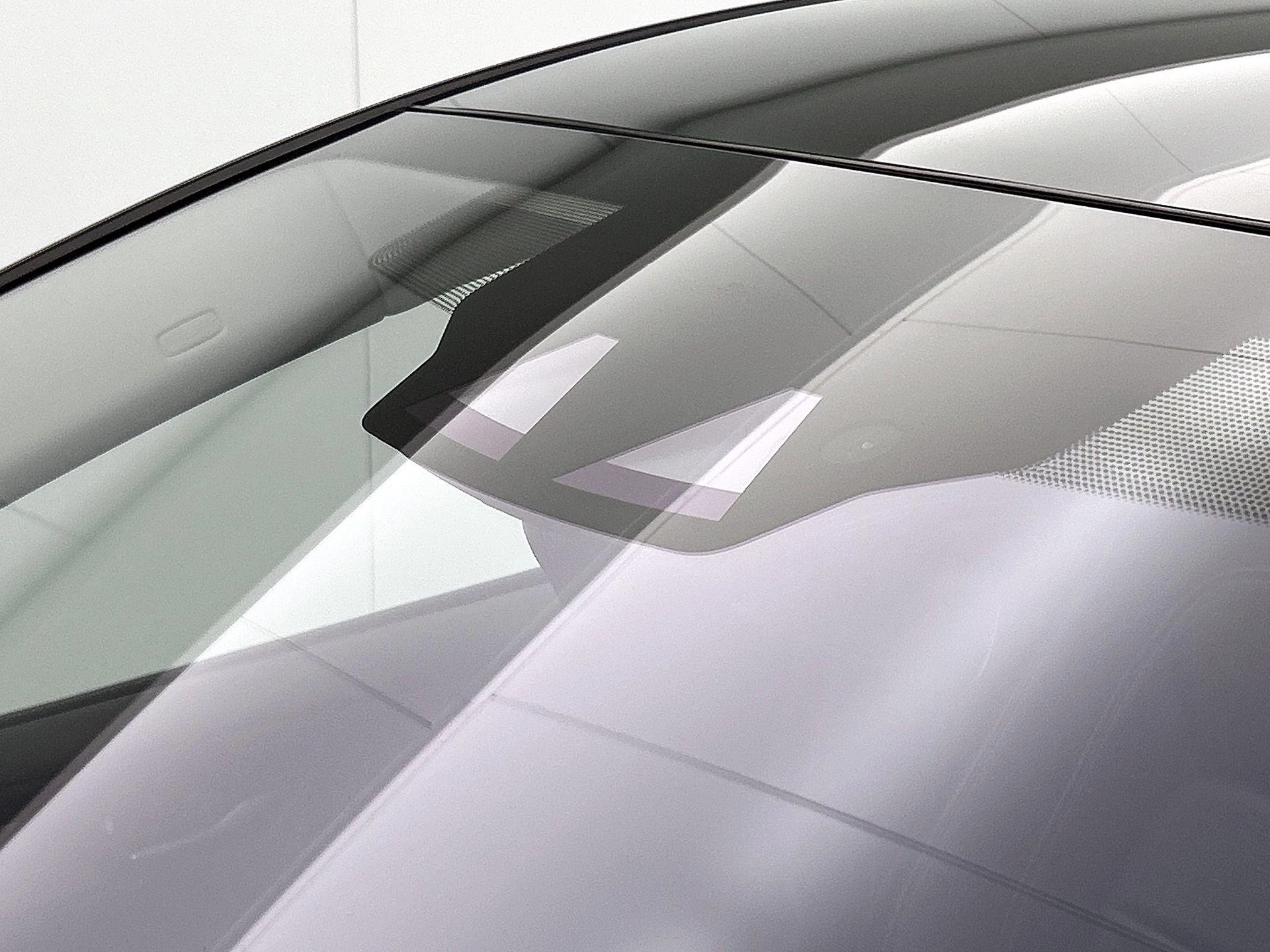 Jaguar-I-PACE-image-41