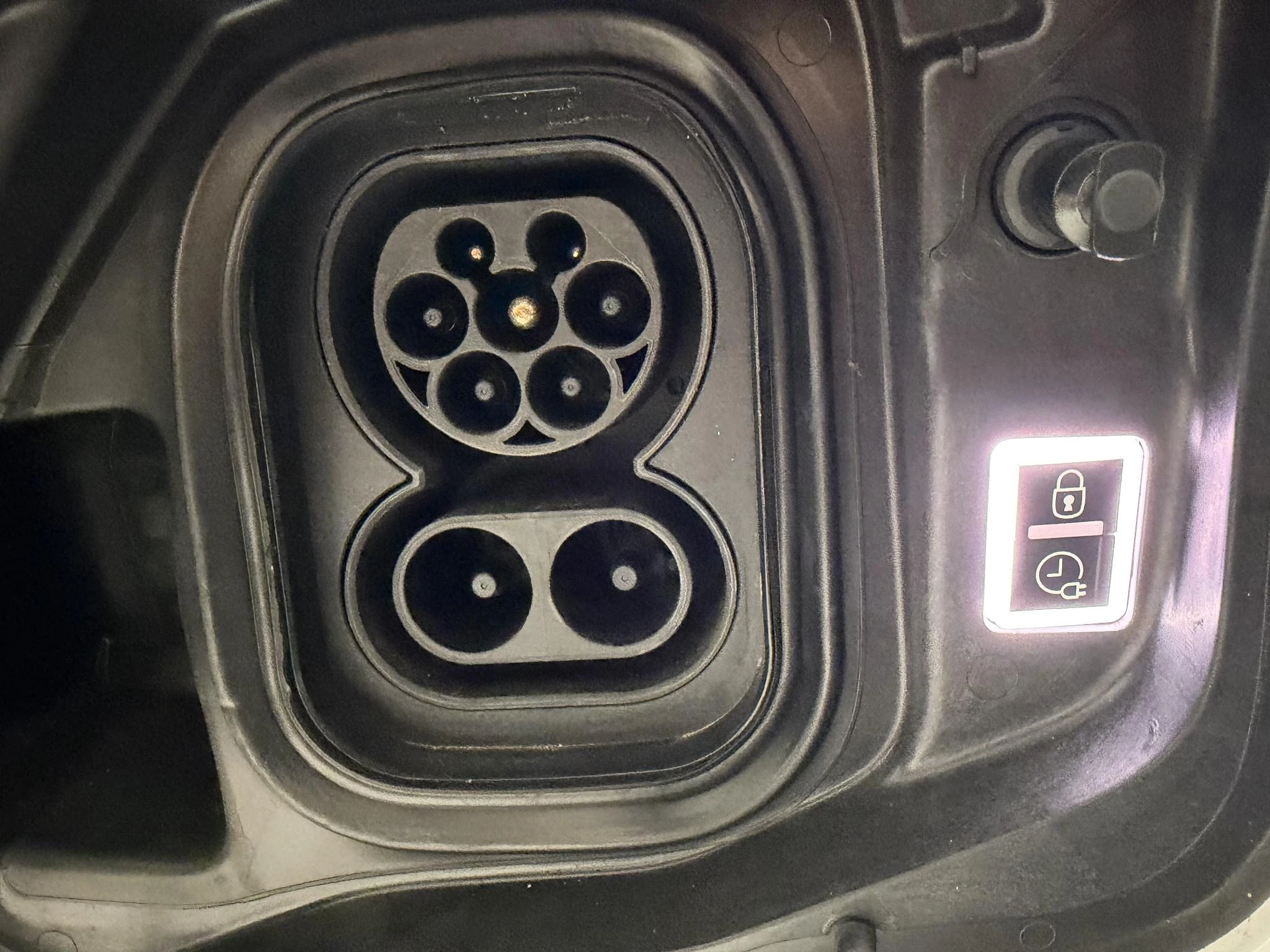 Peugeot-e-Expert-image-19