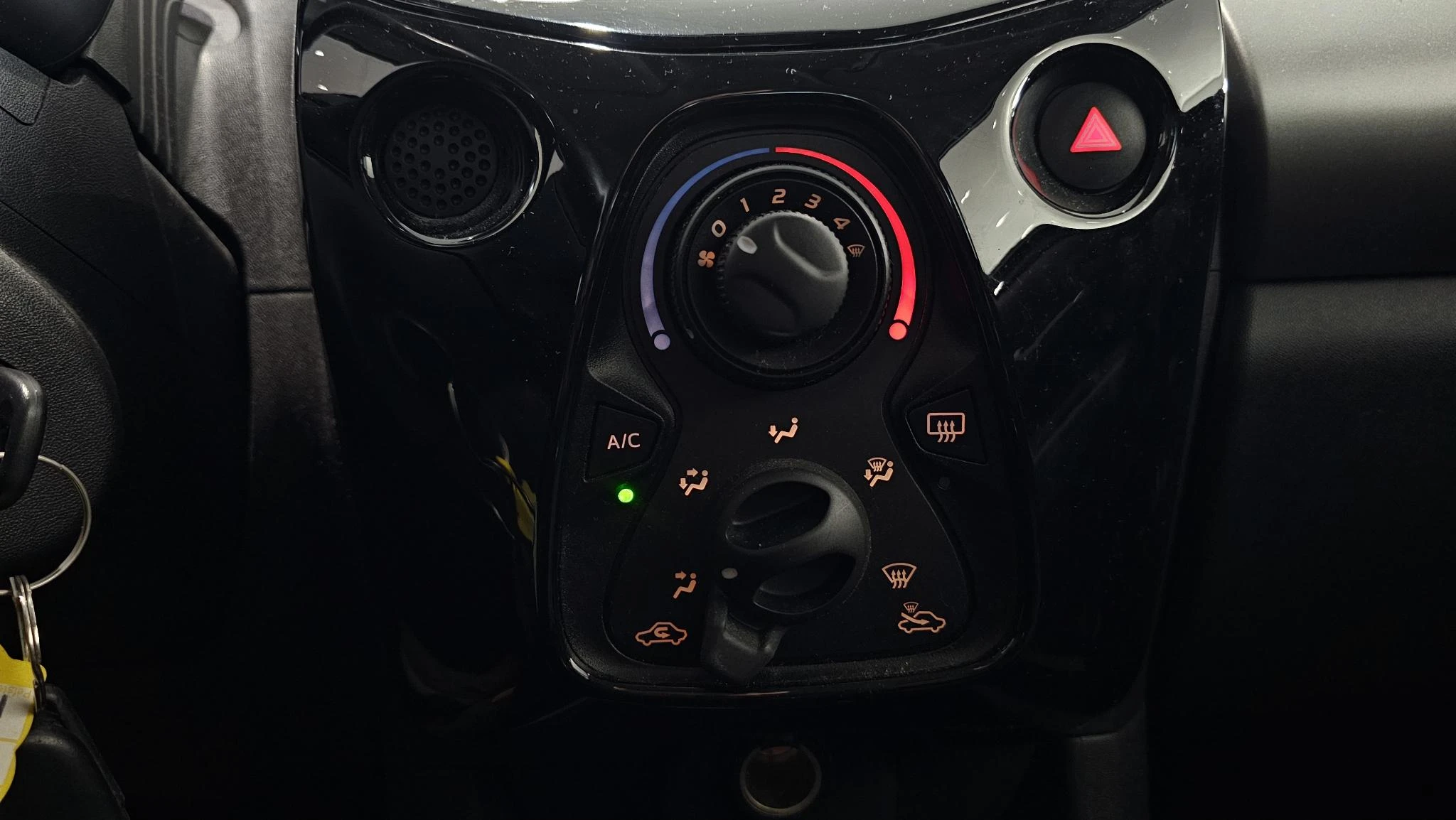 Peugeot-108-image-14