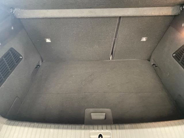 Renault-Megane E-Tech-image-11