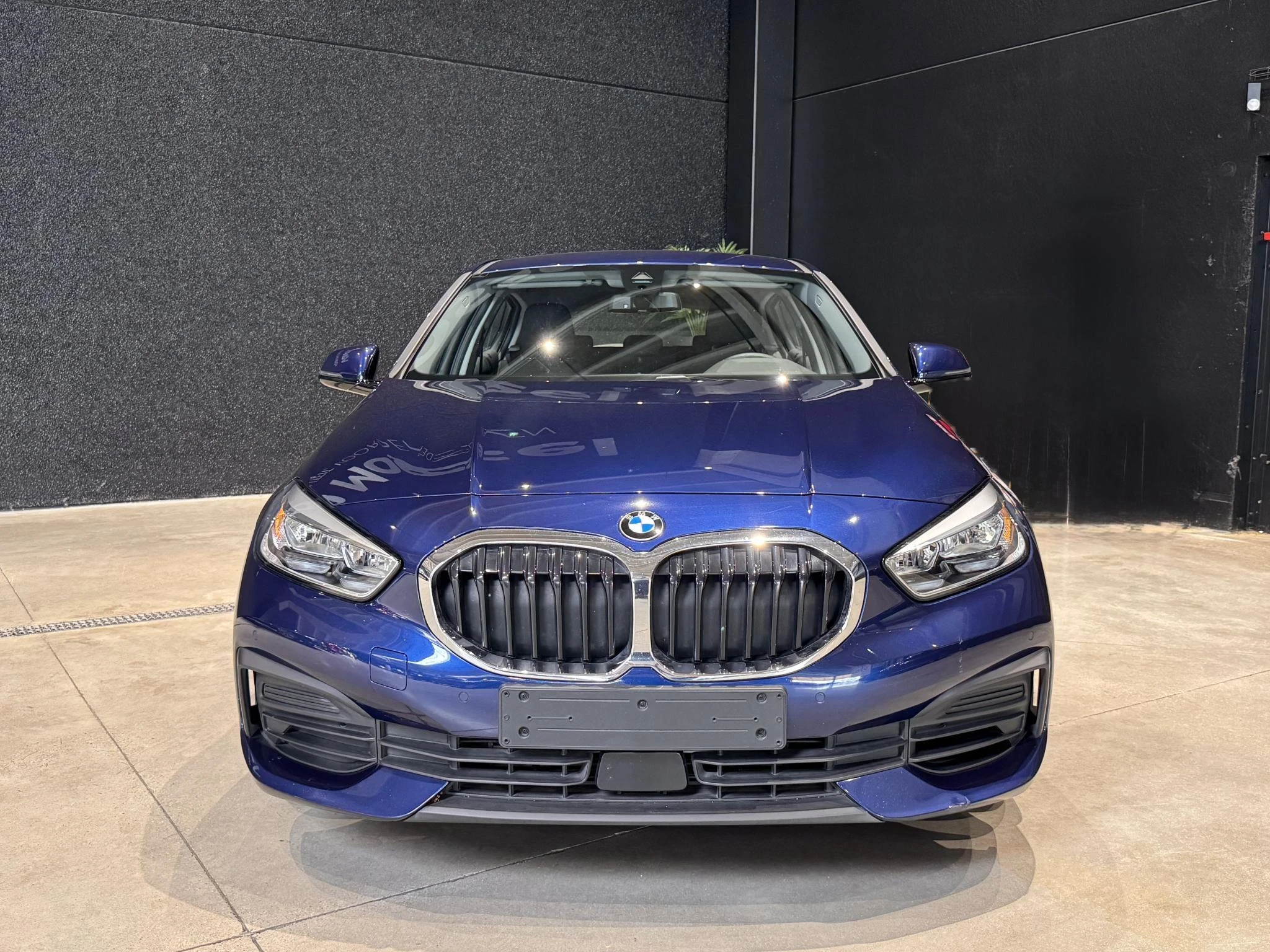 BMW Série 1 Hatch 118iA (103 kW)