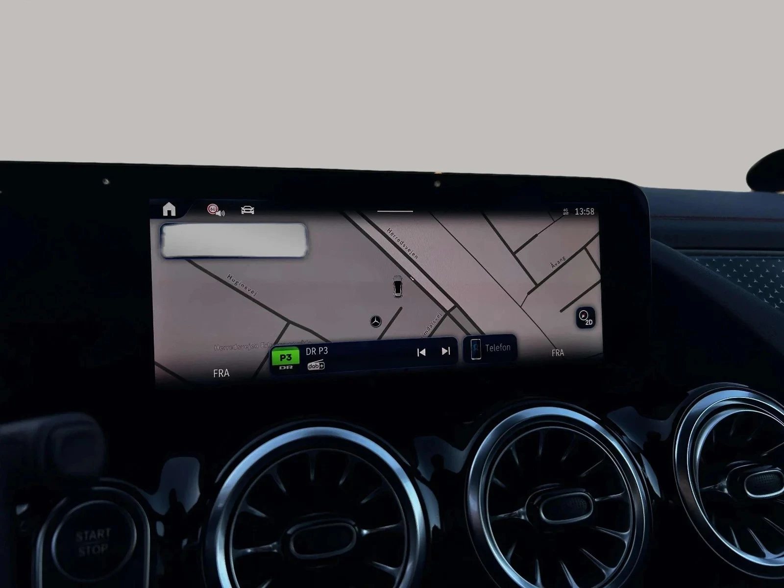 Mercedes-Benz-EQA-image-16