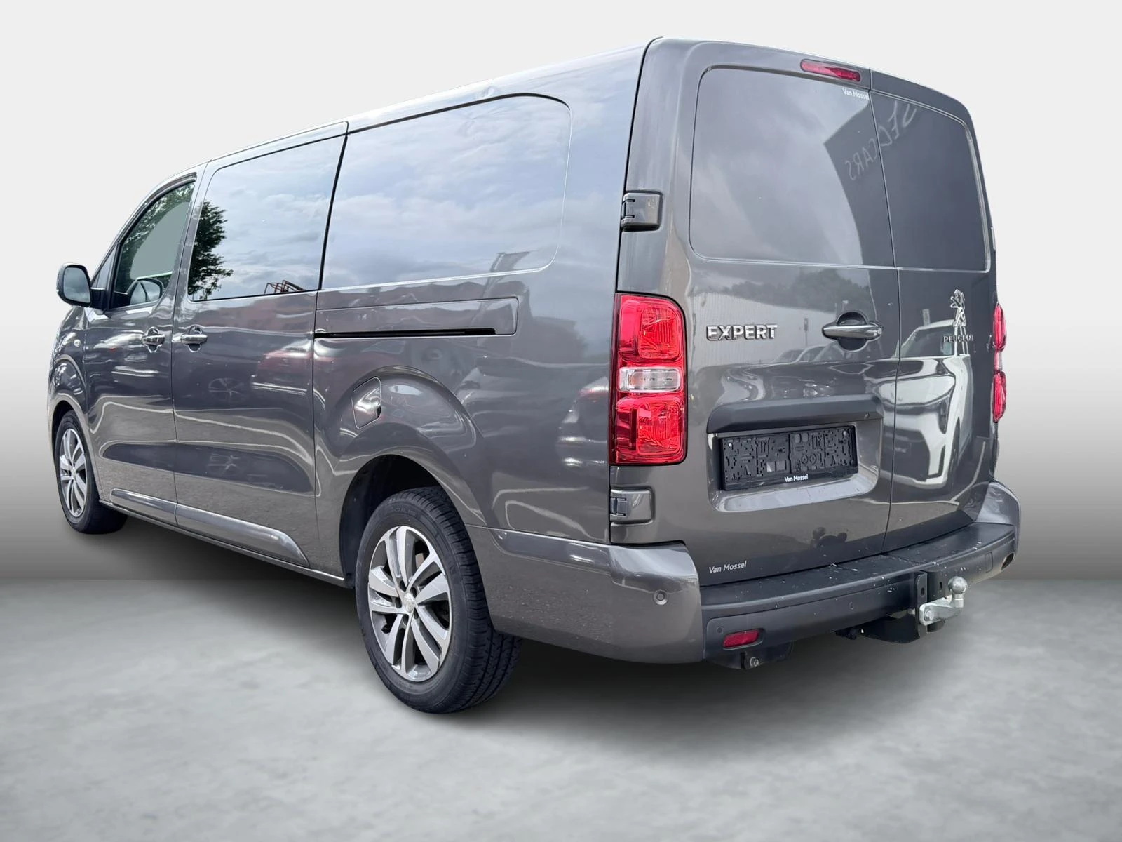 Peugeot-Expert-image-1