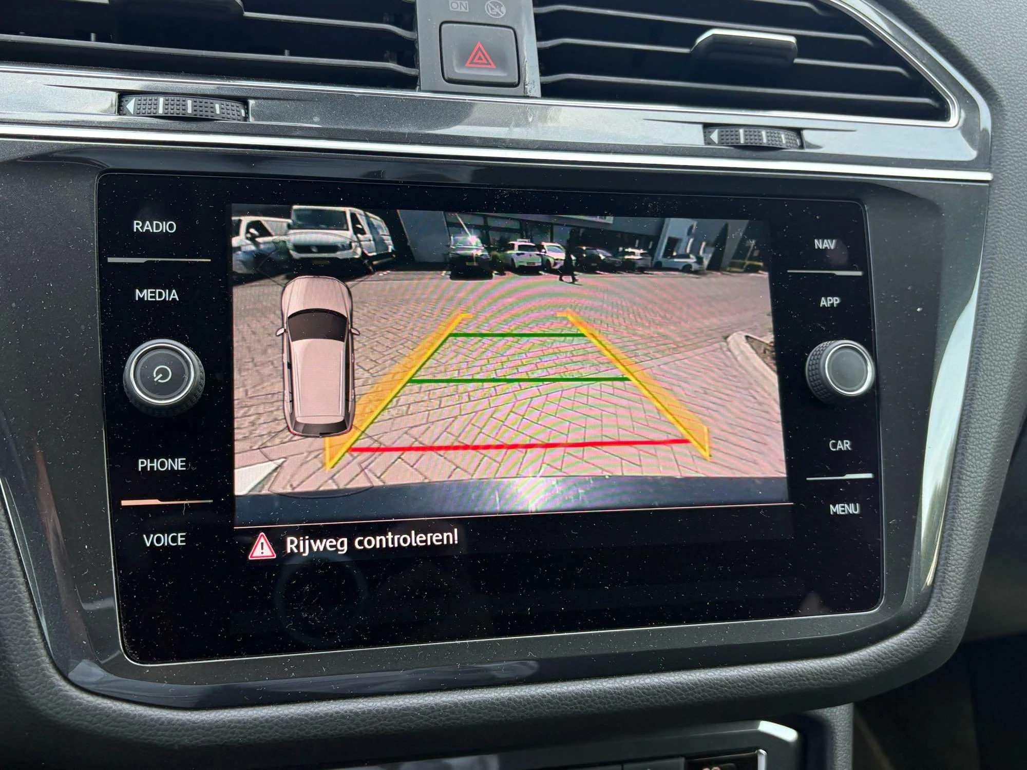 Volkswagen-Tiguan Allspace-image-15