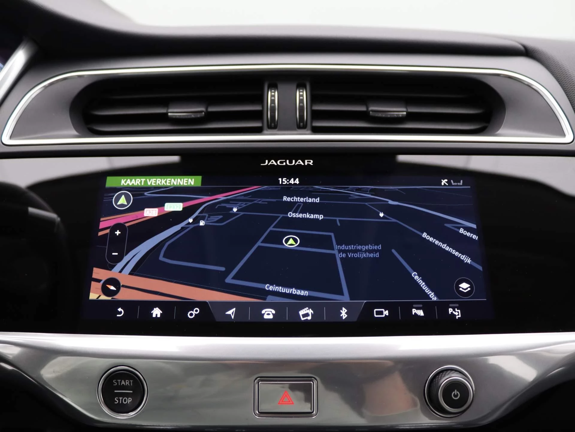 Jaguar-I-PACE-image-19