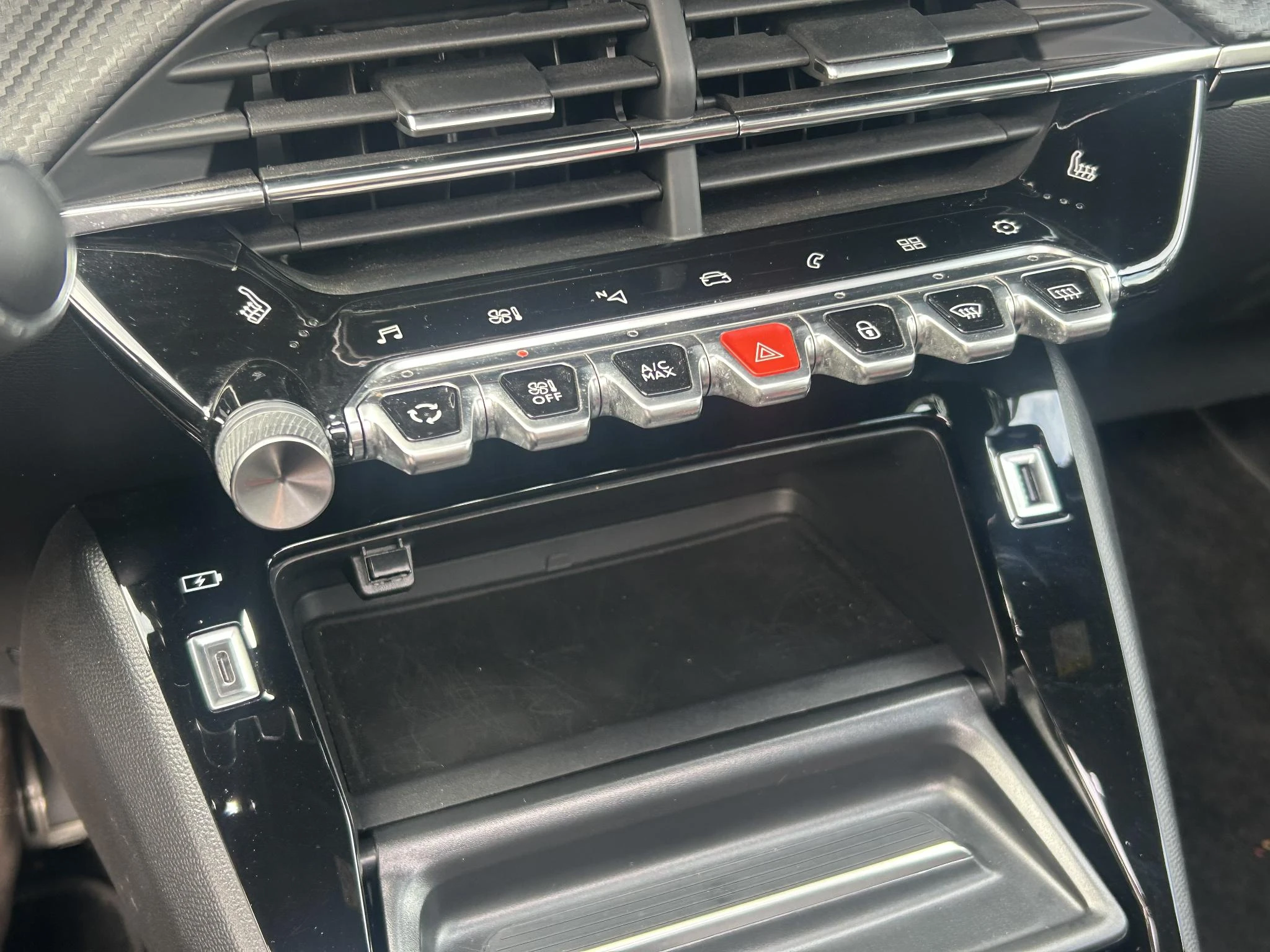Peugeot-2008-image-16