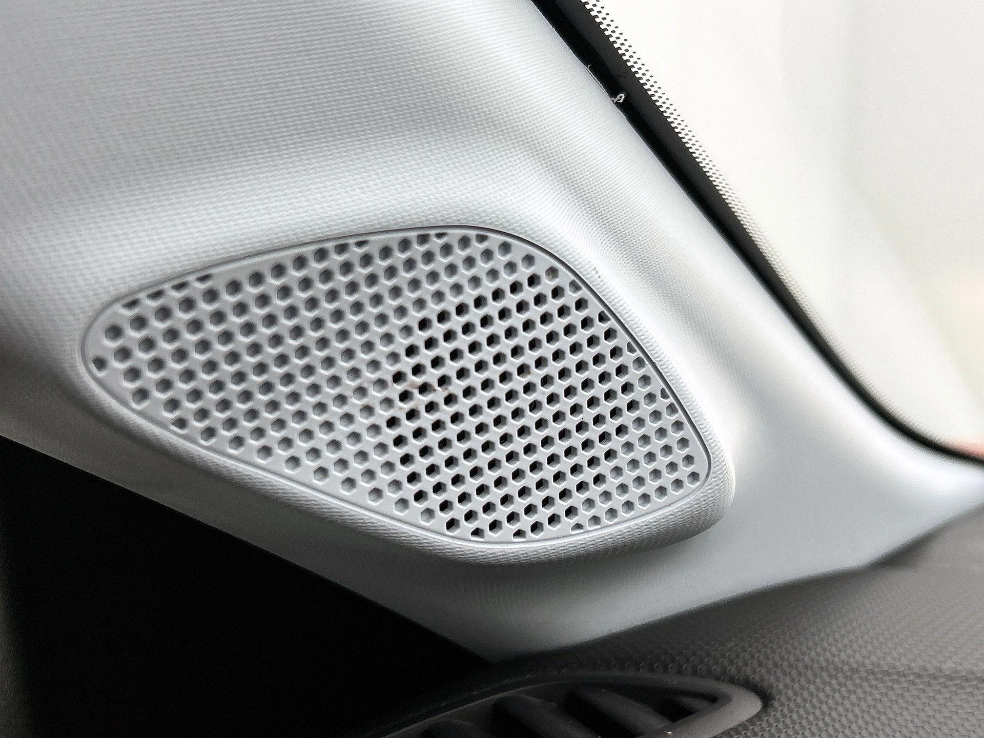 Opel-Corsa-image-12