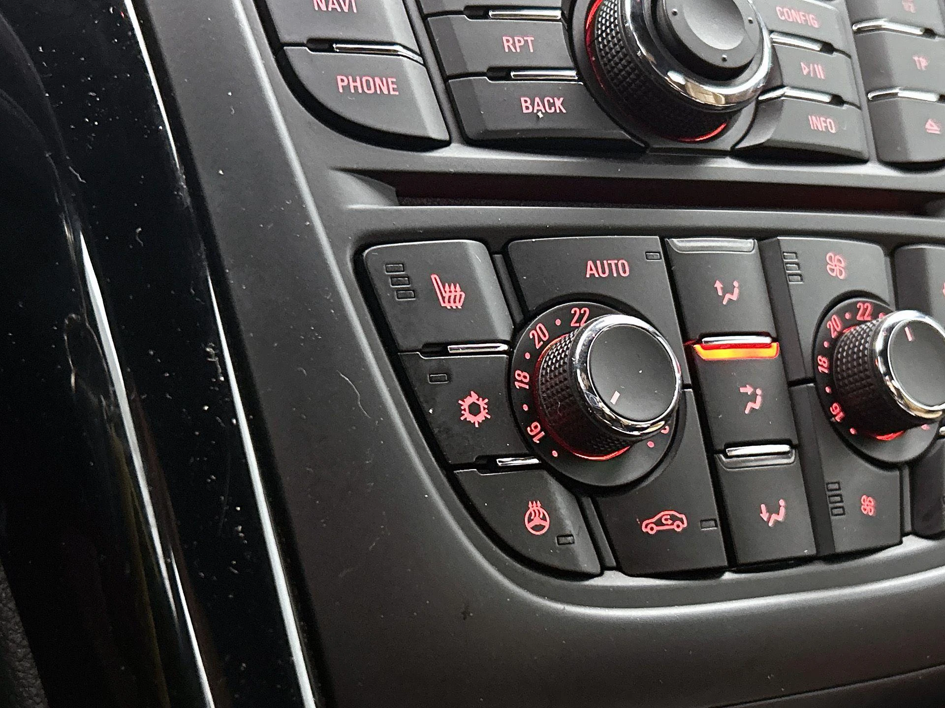 Opel-Cascada-image-7