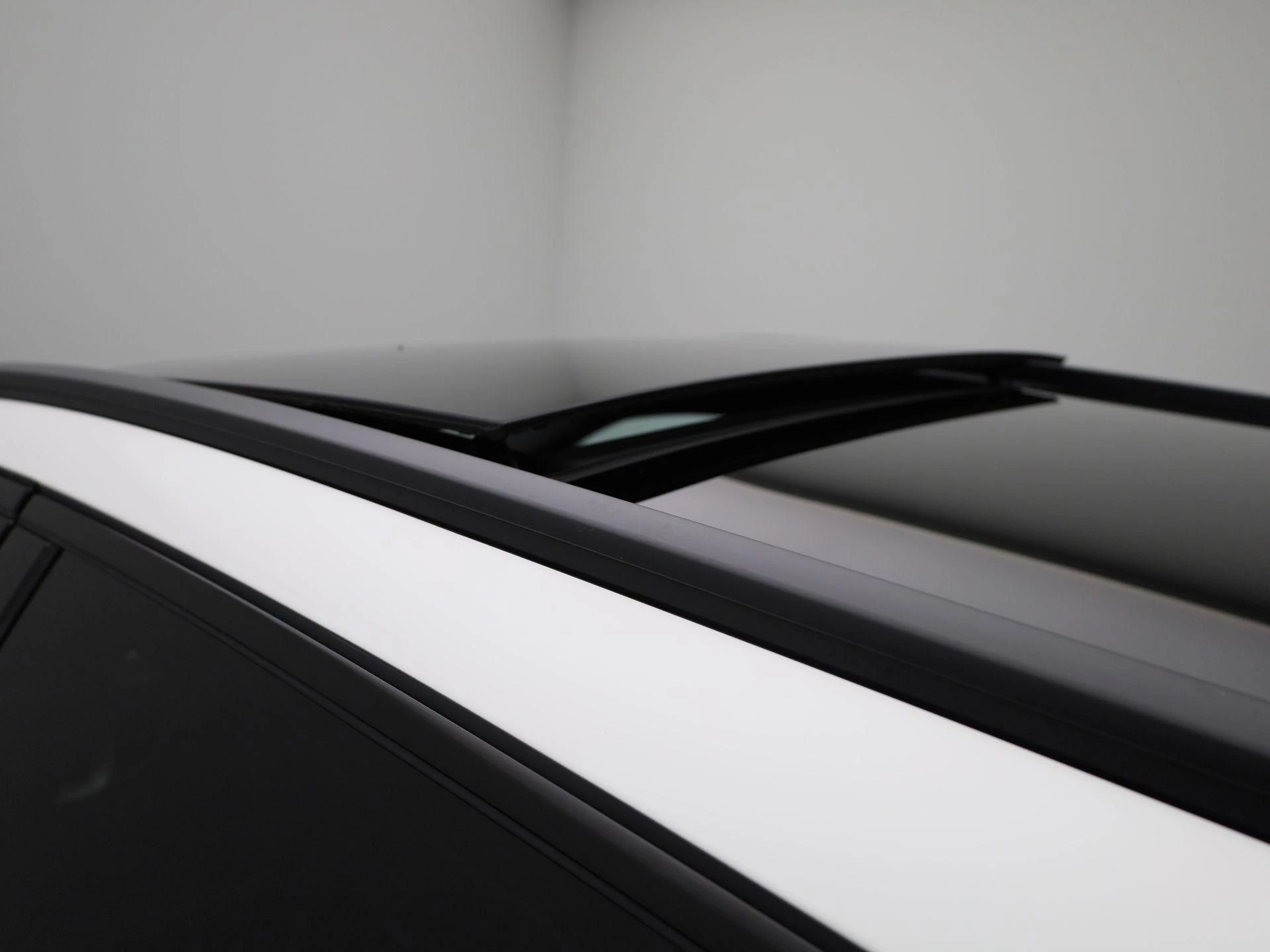Mercedes-Benz-C-Klasse-image-41