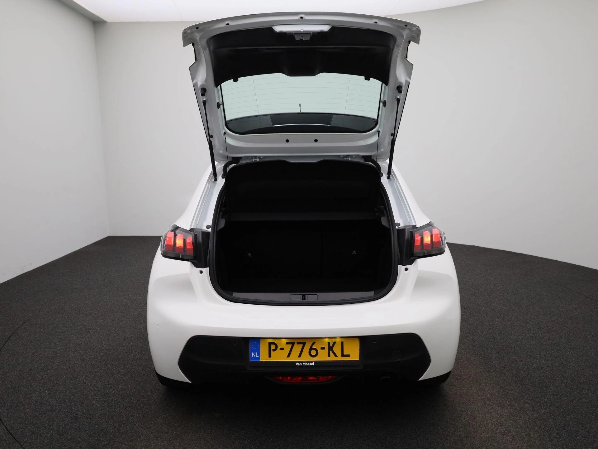 Peugeot-208-image-10