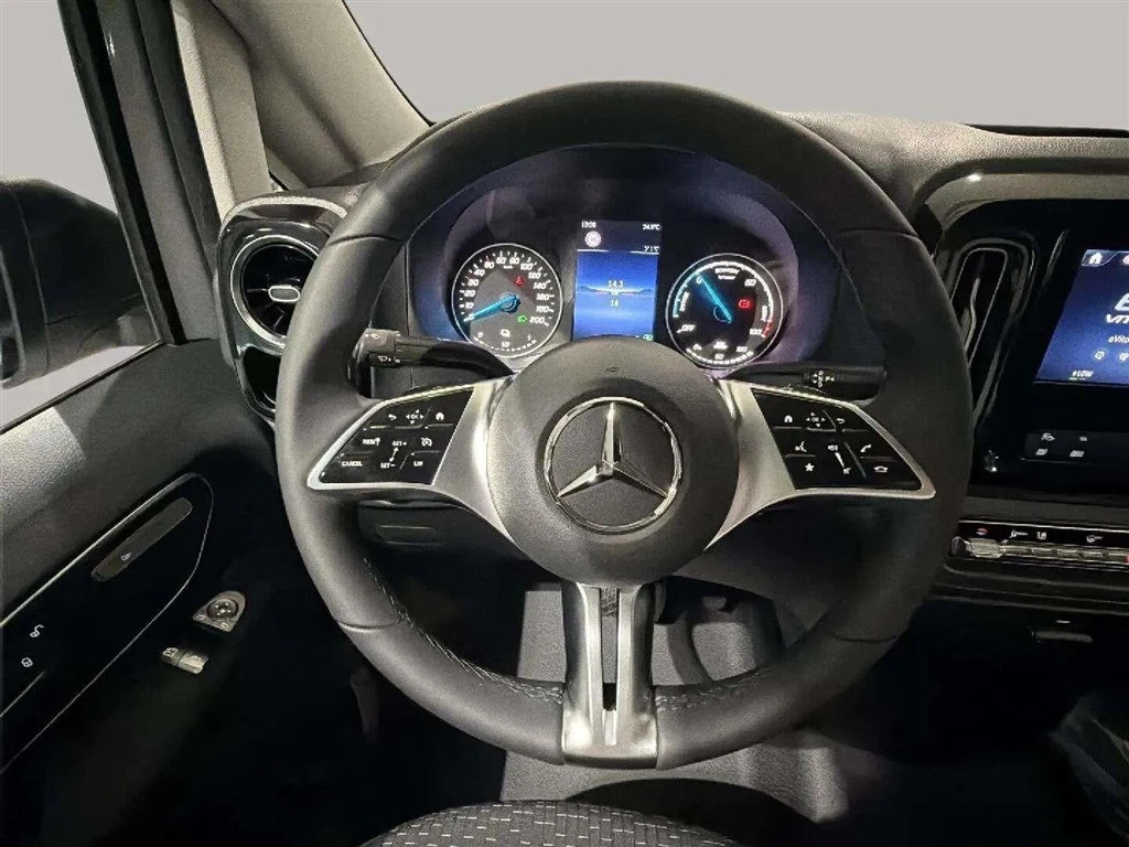 Mercedes-Benz-eVito-image-10