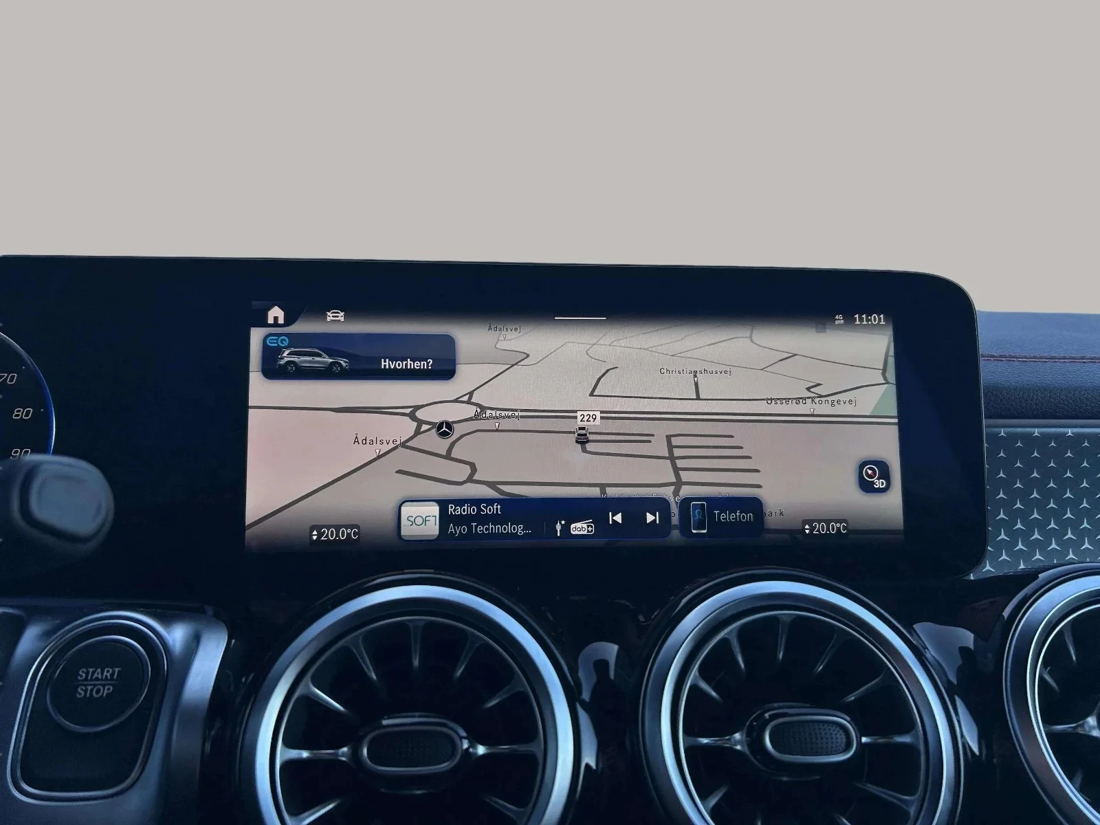 Mercedes-Benz-EQB-image-14