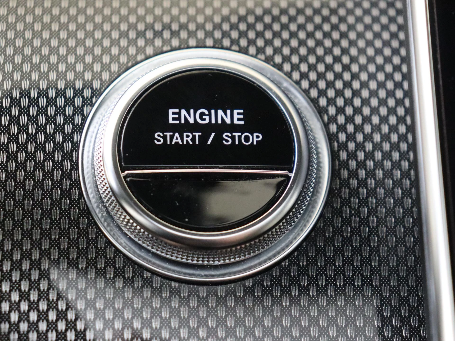 Mercedes-Benz-GLC-image-20