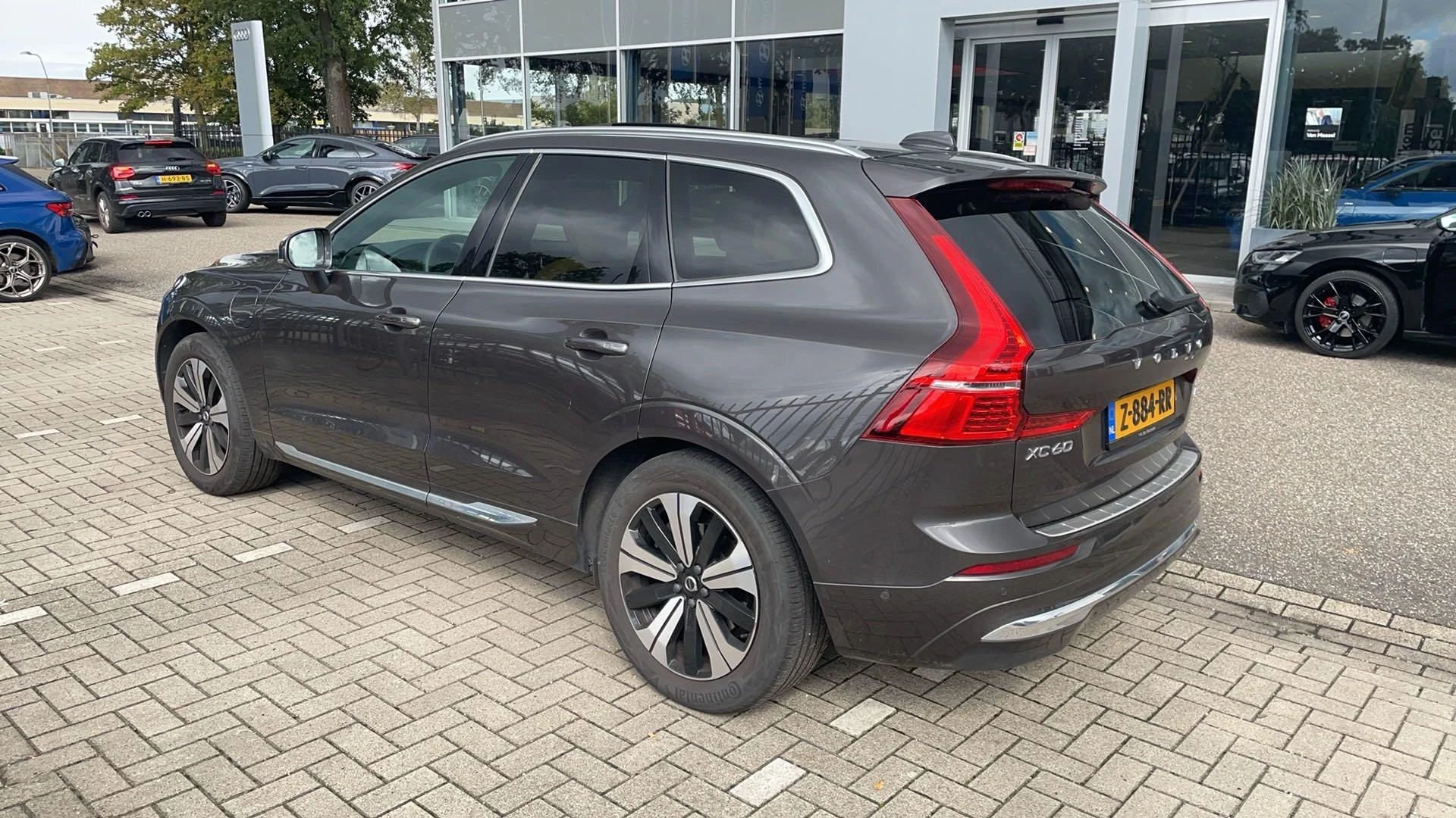 Volvo-XC60-image-2