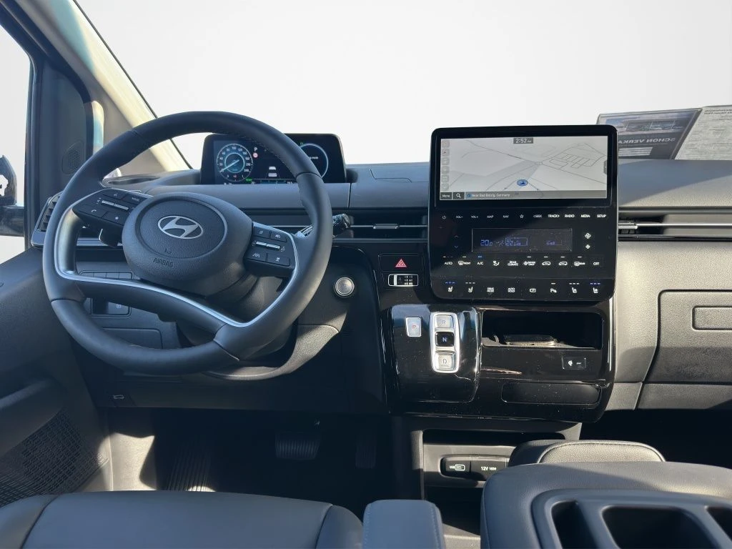 Hyundai-Staria-image-16