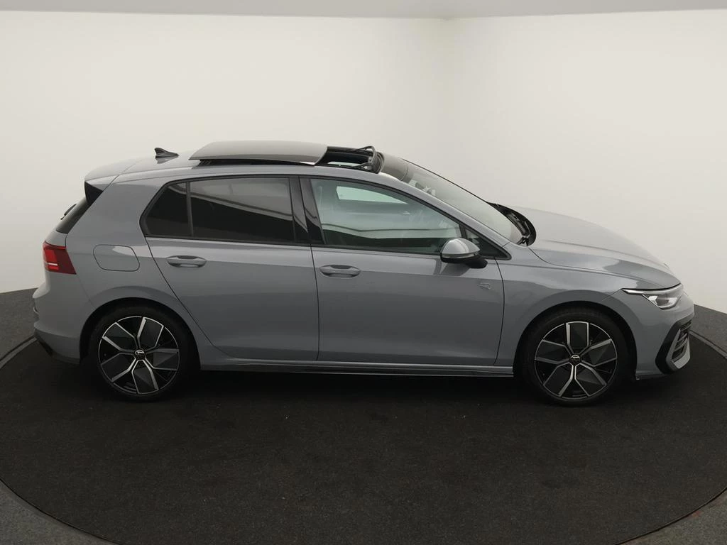 Volkswagen-Golf-image-8