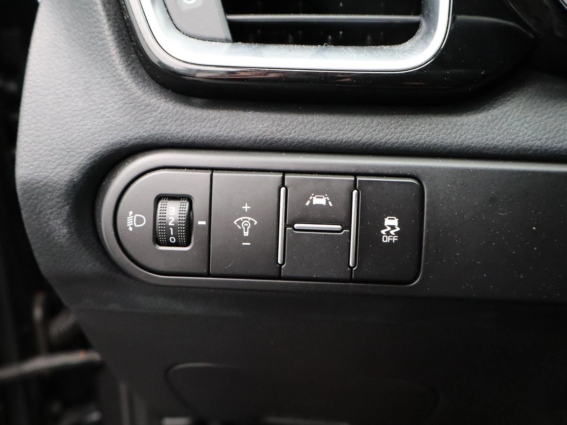 Kia-Ceed Sportswagon-image-30