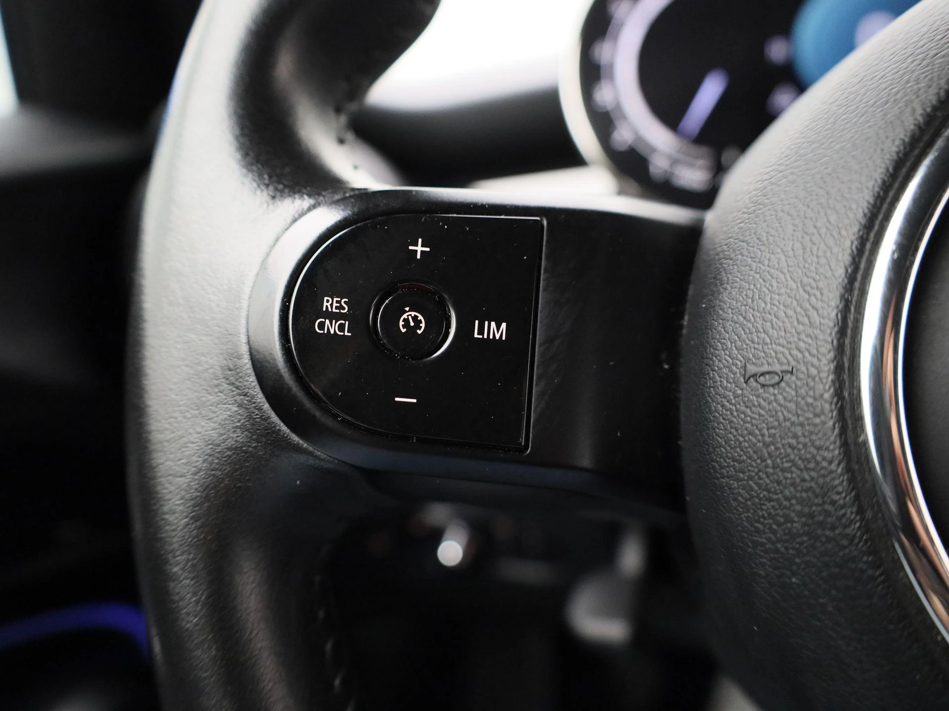 MINI-One-image-15