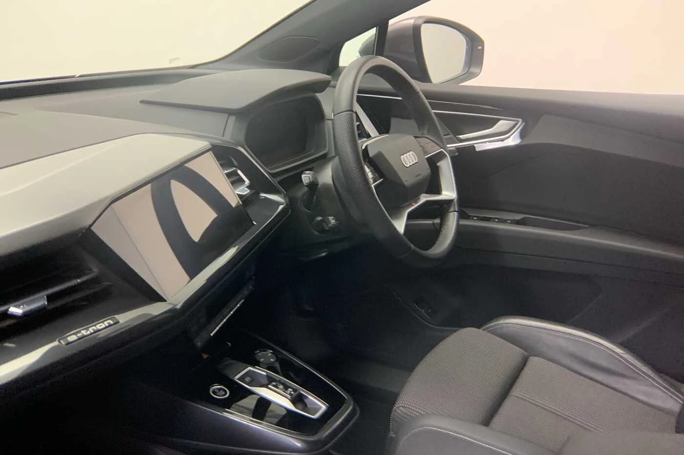 Audi-Q4 Sportback e-tron-image-1