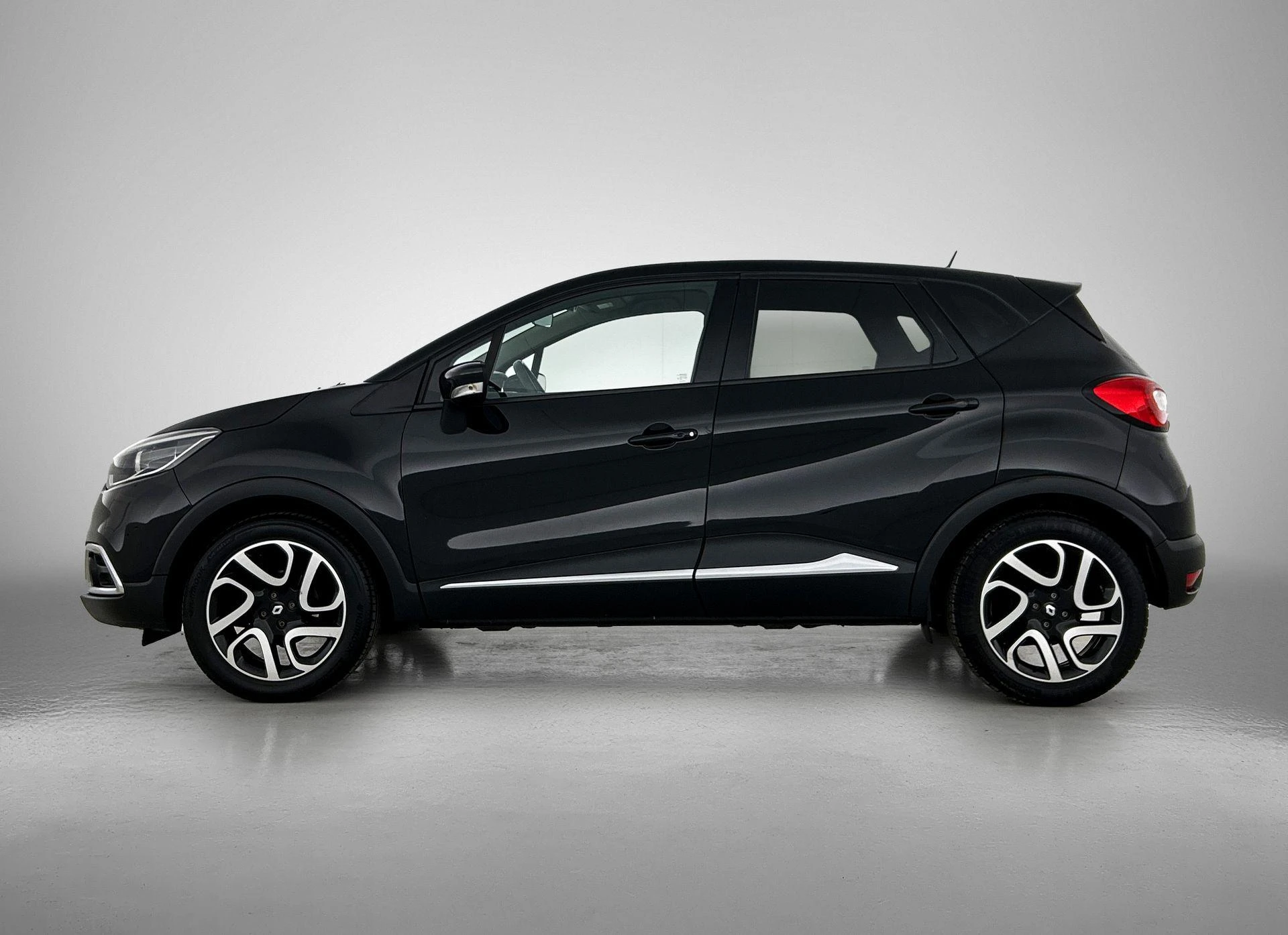 Renault-Captur-image-1