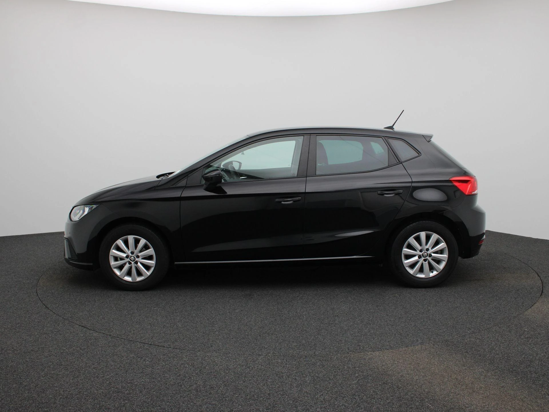 SEAT-Ibiza-image-4