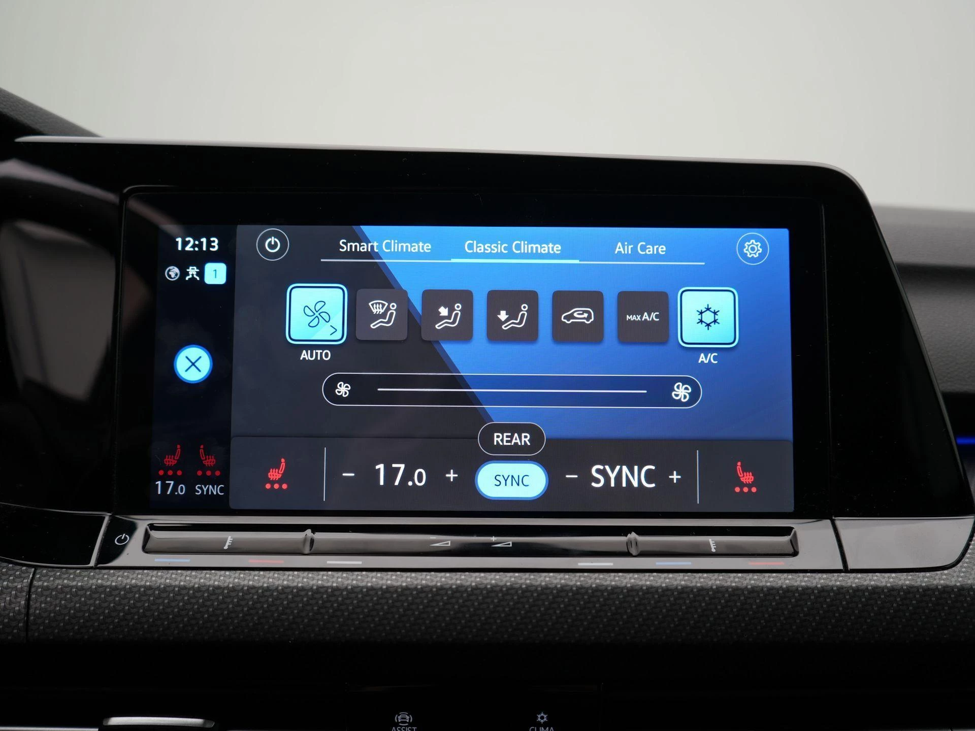 Volkswagen-Golf-image-20