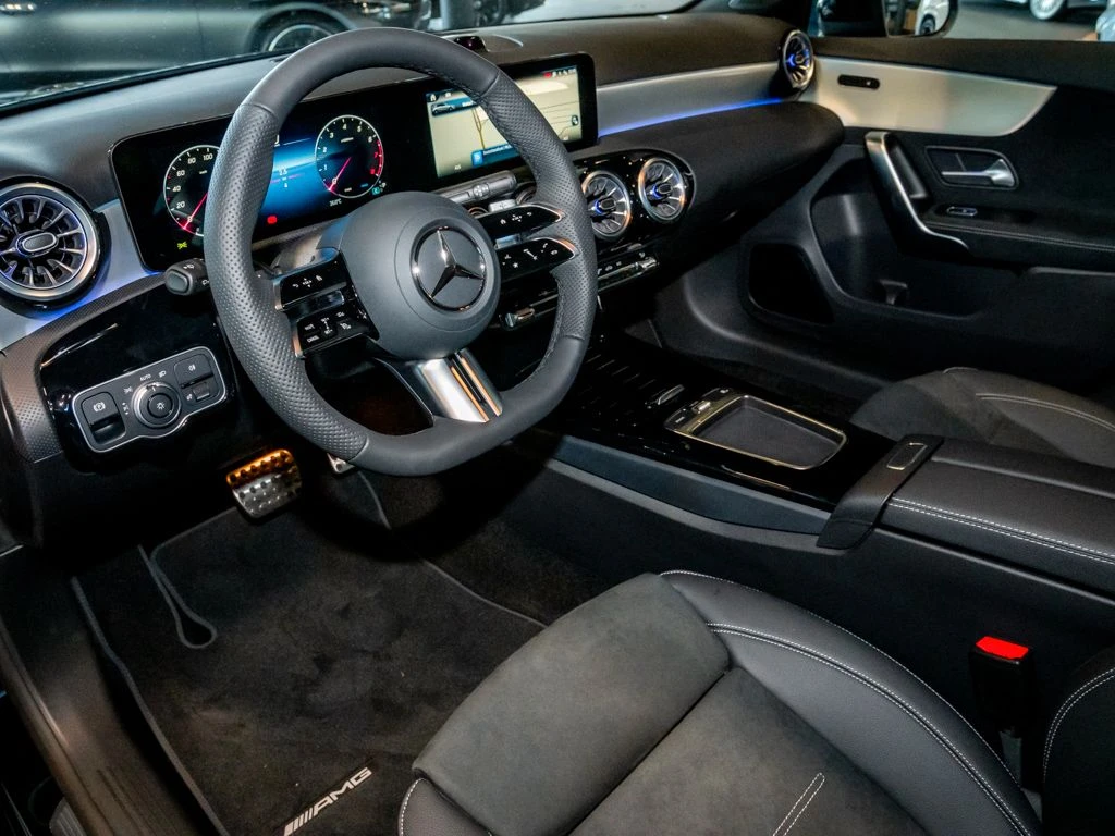 Mercedes-Benz-A-Klasse 200-image-6