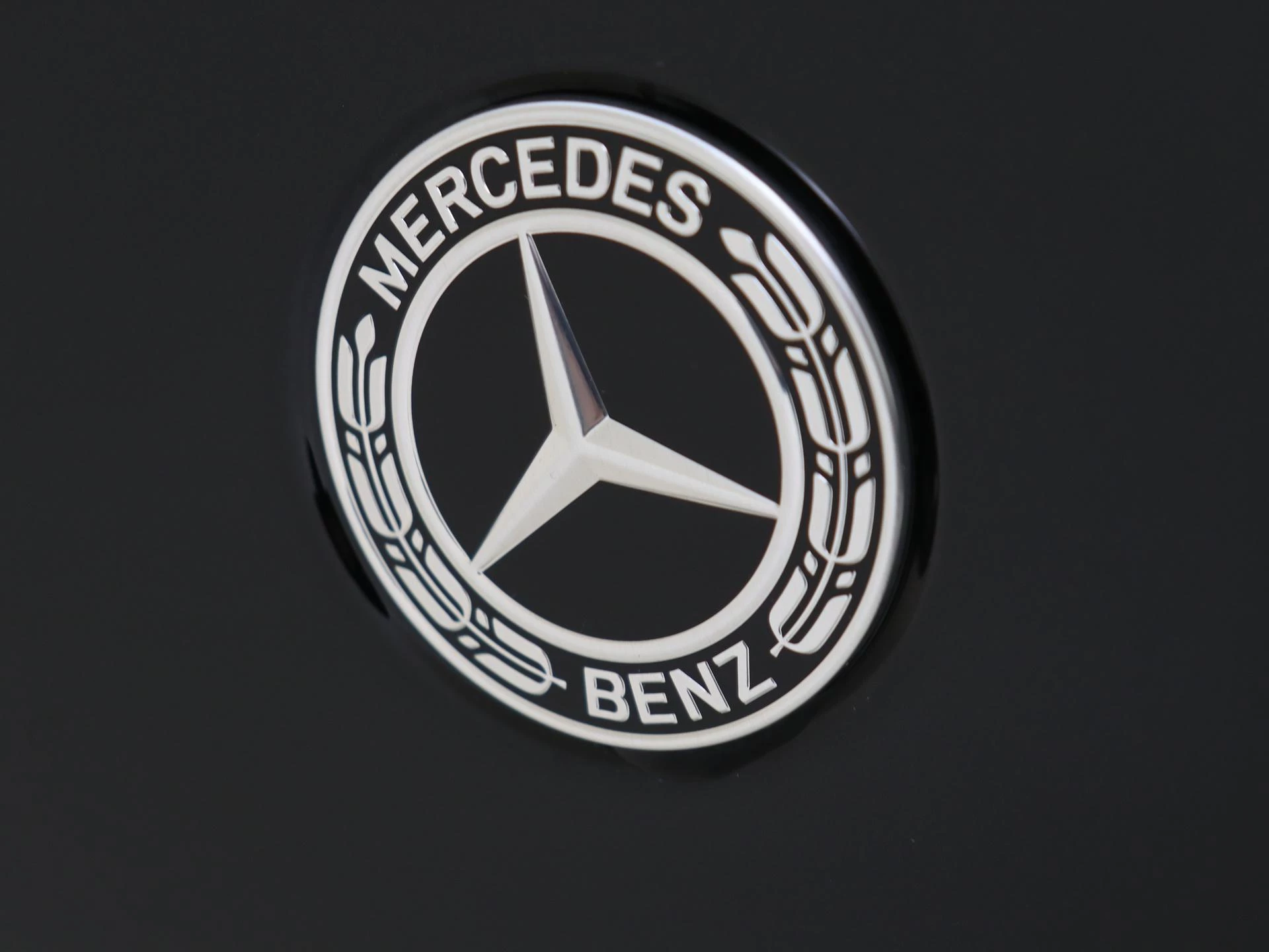 Mercedes-Benz-EQE-image-31
