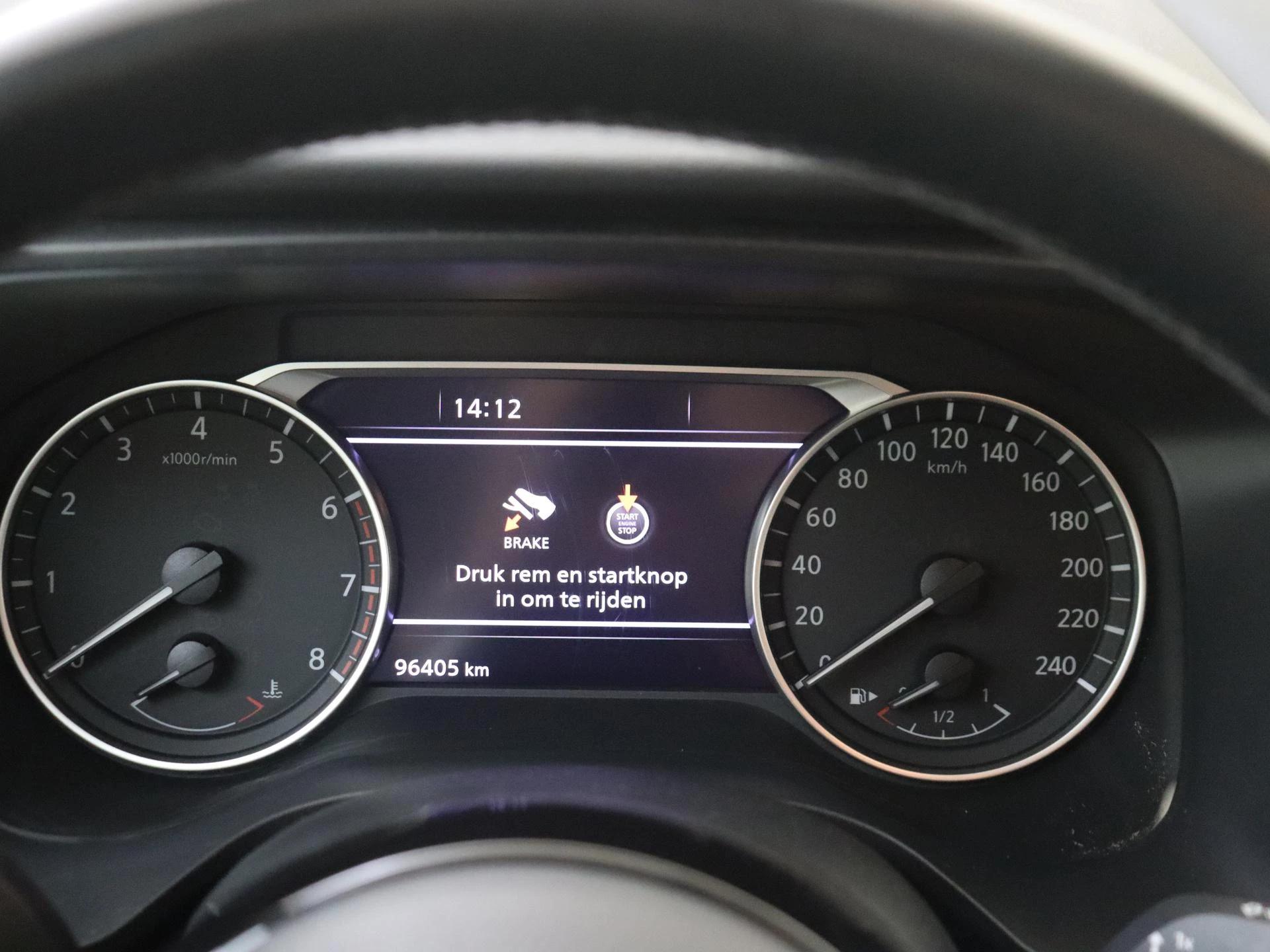 Nissan-QASHQAI-image-14