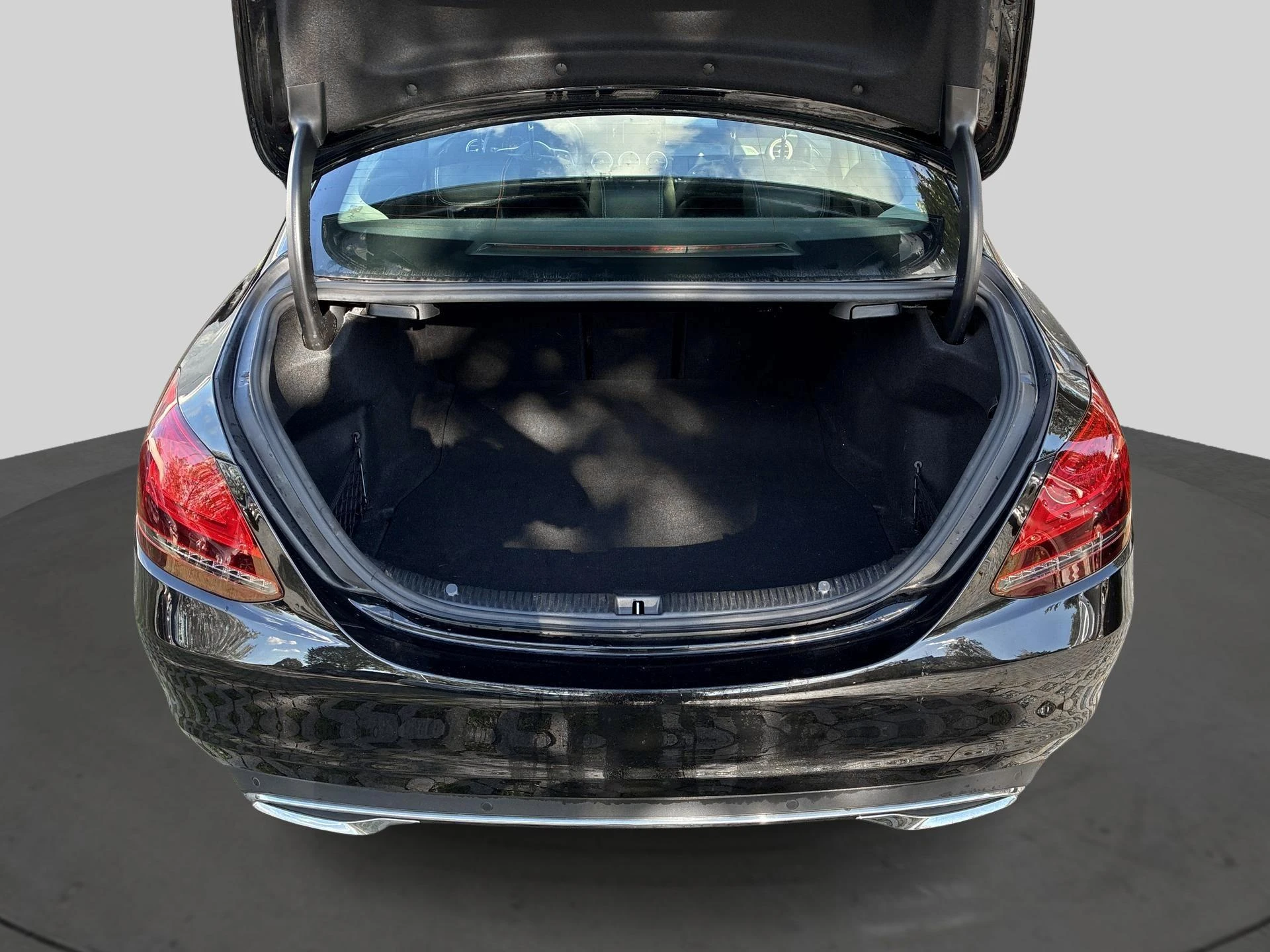 Mercedes-Benz-C-Klasse-image-6