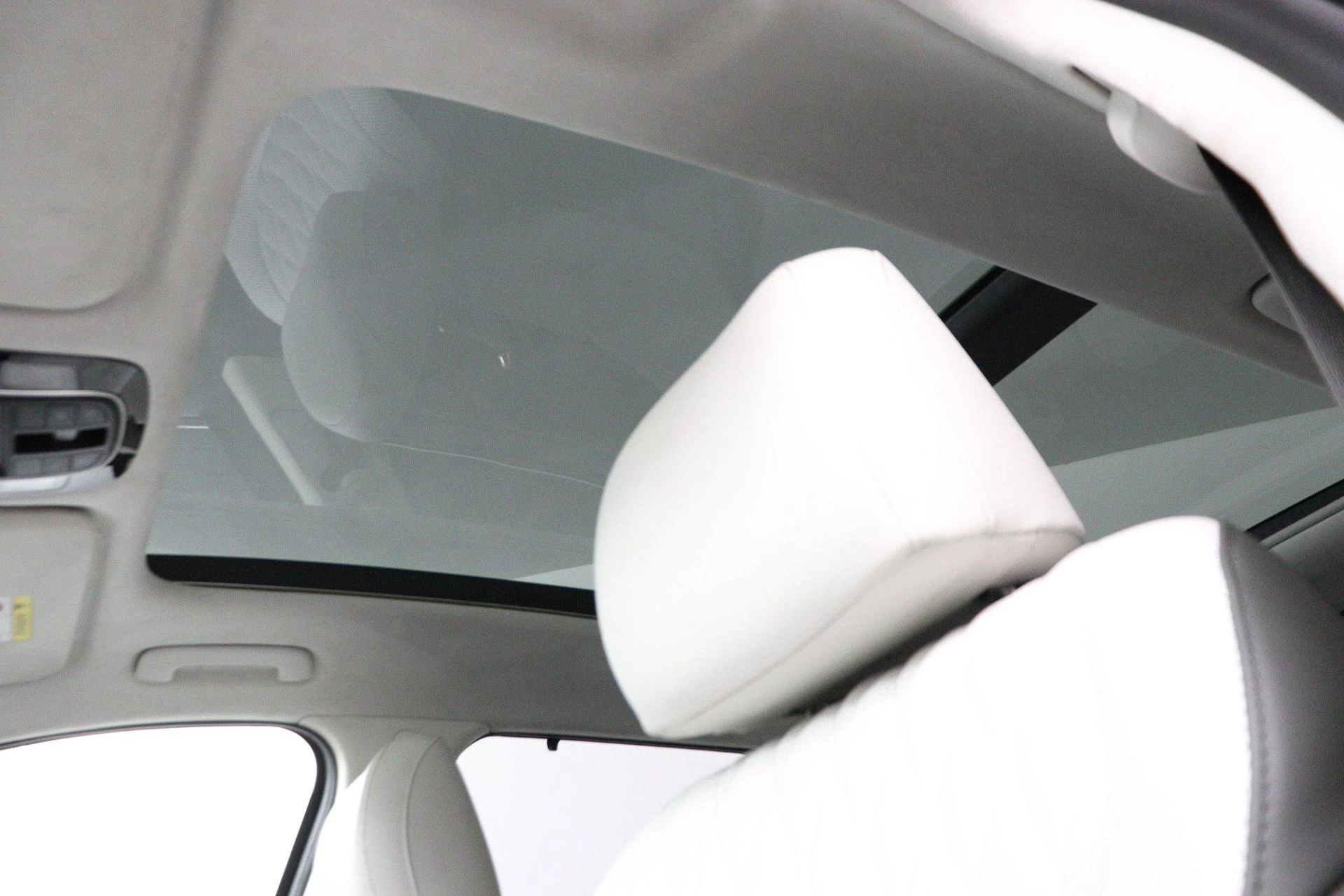 Hyundai-Santa Fe-image-38