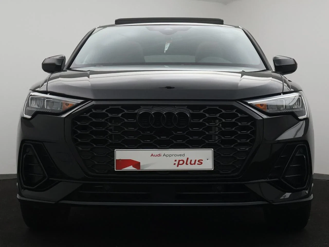 Audi Q3 Sportback PHEV Audi Q3 Sportback S line 45 TFSI e S tronic*245PK*PANO*LEDER*VIRTUAL COCKPIT*ACC*PDC*NAVI*APP-CONNECT