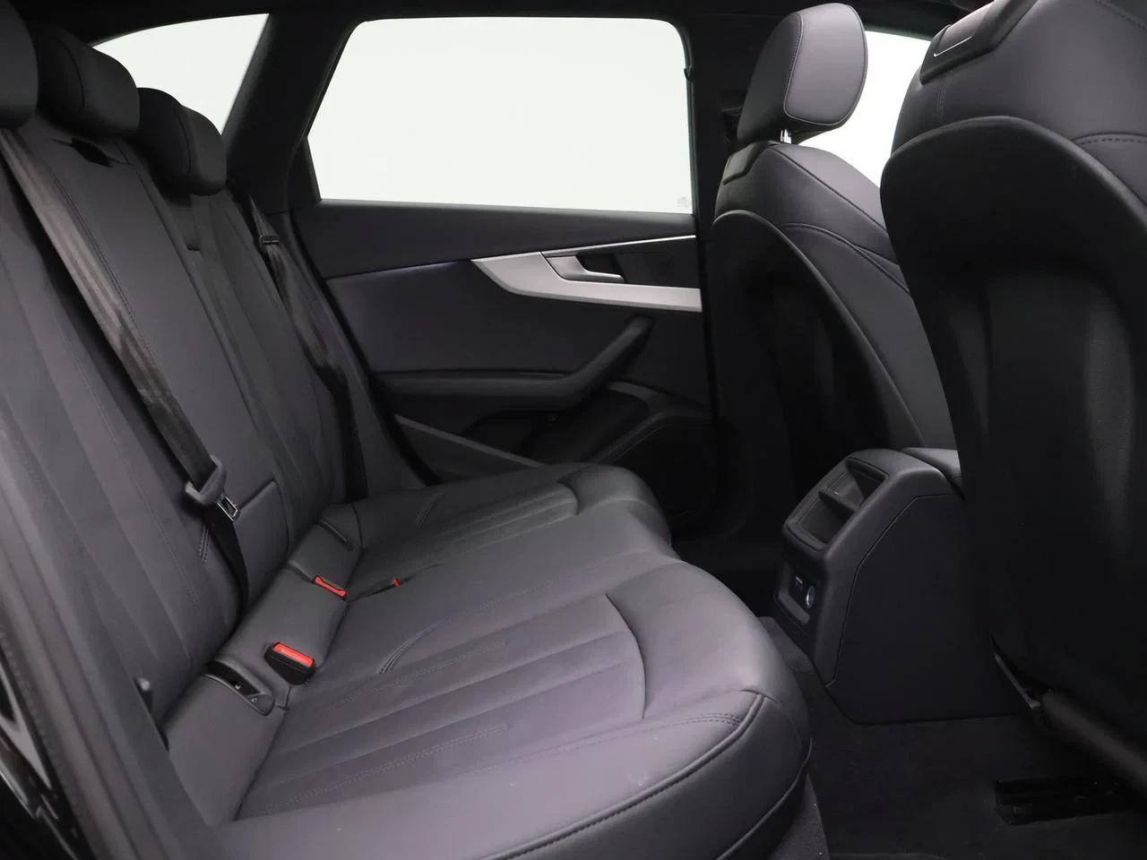 Audi-A4-image-27