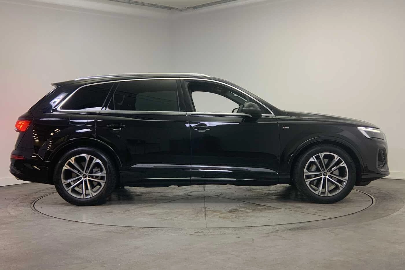 Audi-Q7-image-3
