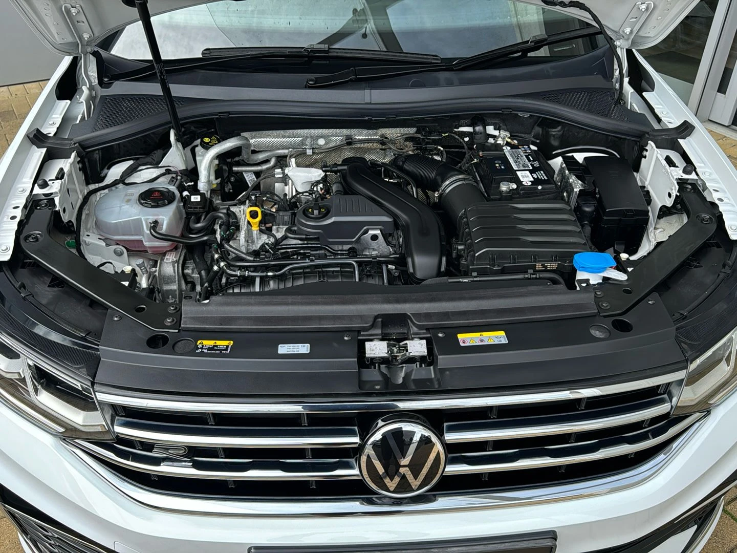 Volkswagen-Tiguan-image-13
