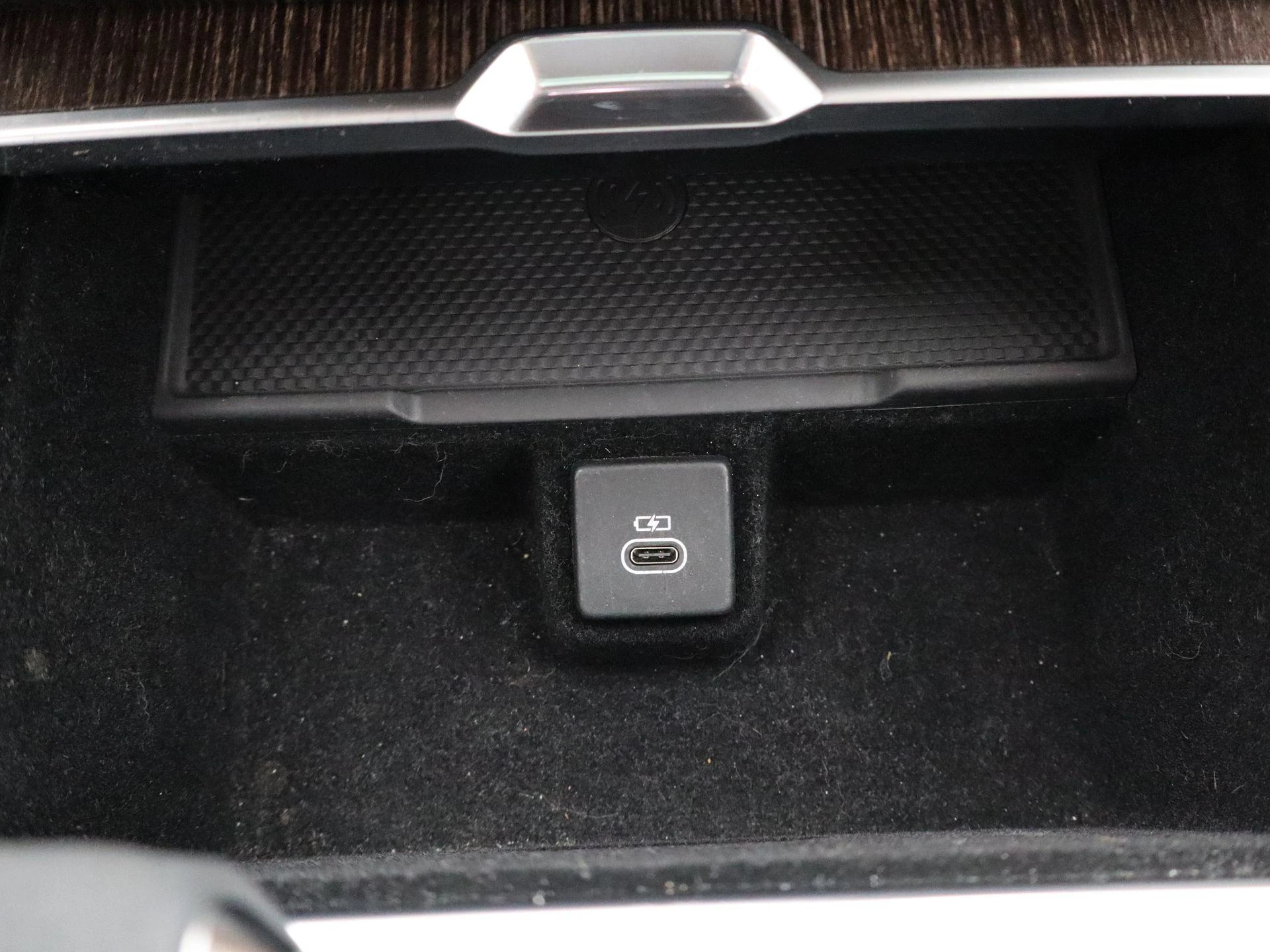 Land Rover-Range Rover-image-21