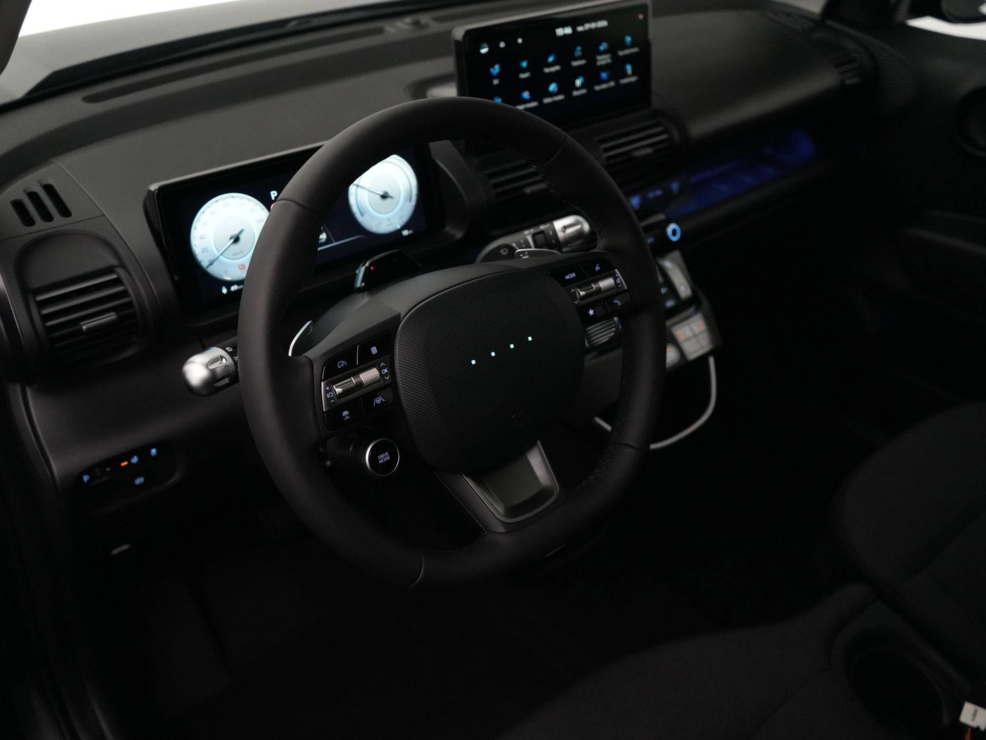 Hyundai-Inster-image-28