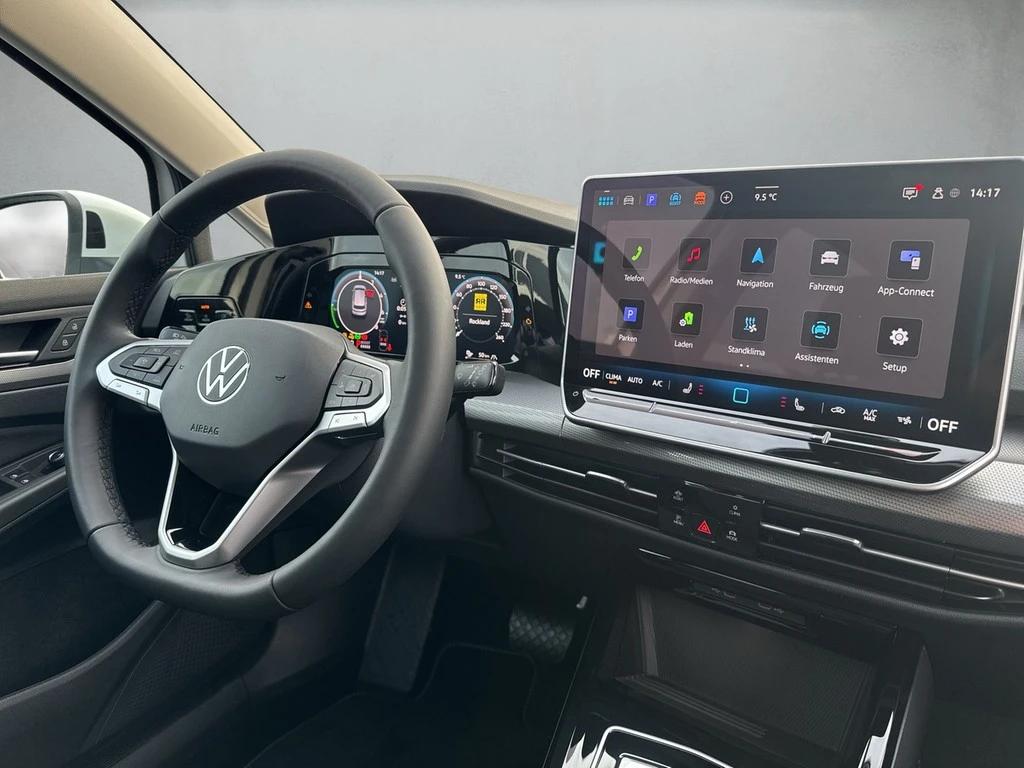 Volkswagen-Golf-image-6