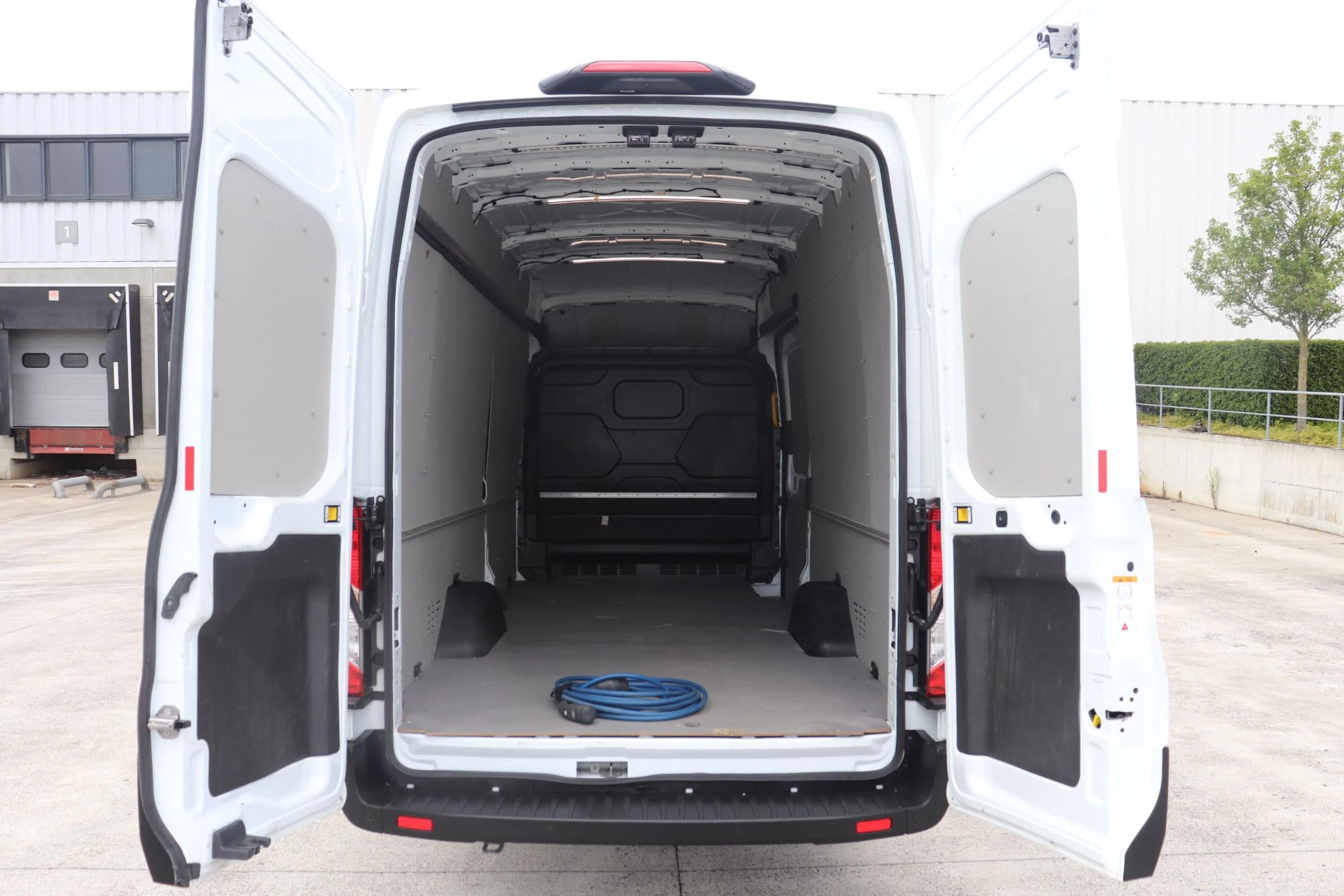 Ford-E-Transit-image-5