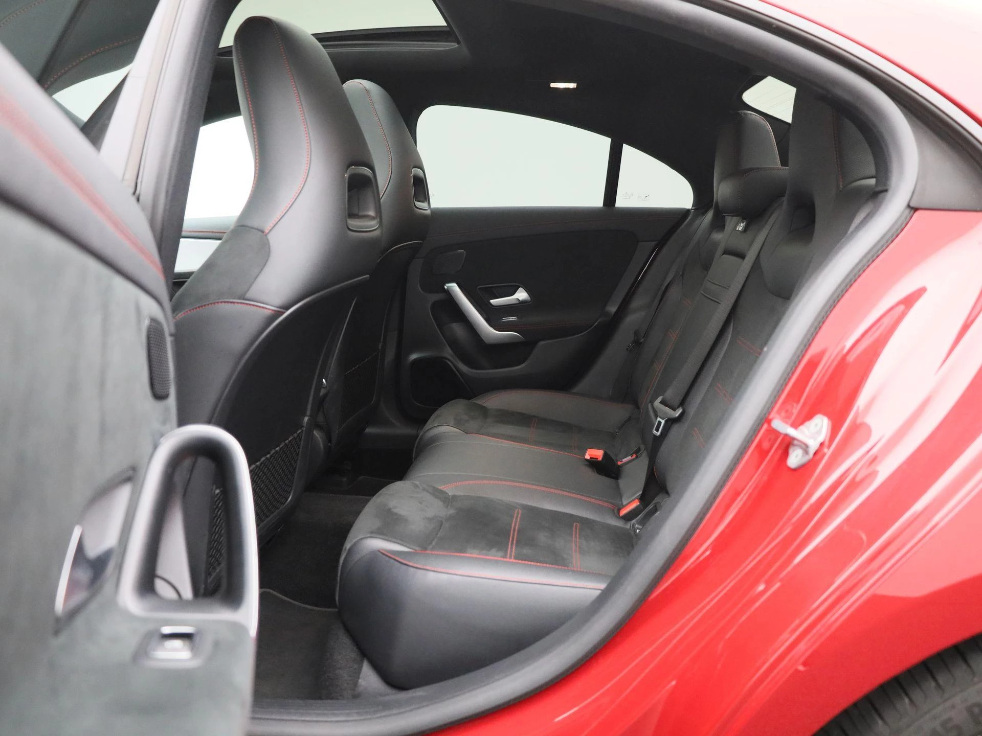 Mercedes-Benz CLA 200 Business Solution AMG
